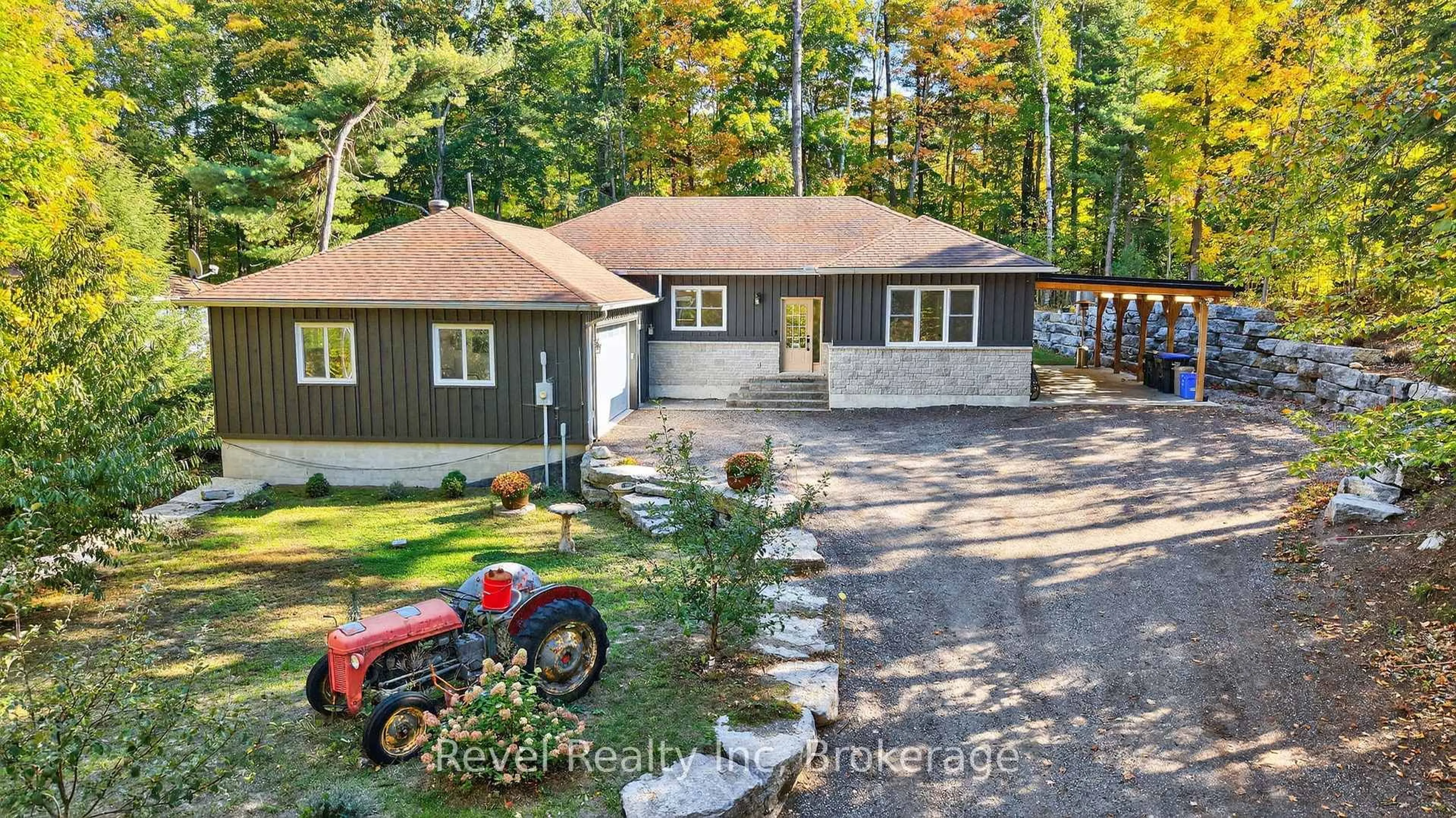 A pic from outside/outdoor area/front of a property/back of a property/a pic from drone, street for 683 Lafontaine Rd, Tiny Ontario L9M 0L6