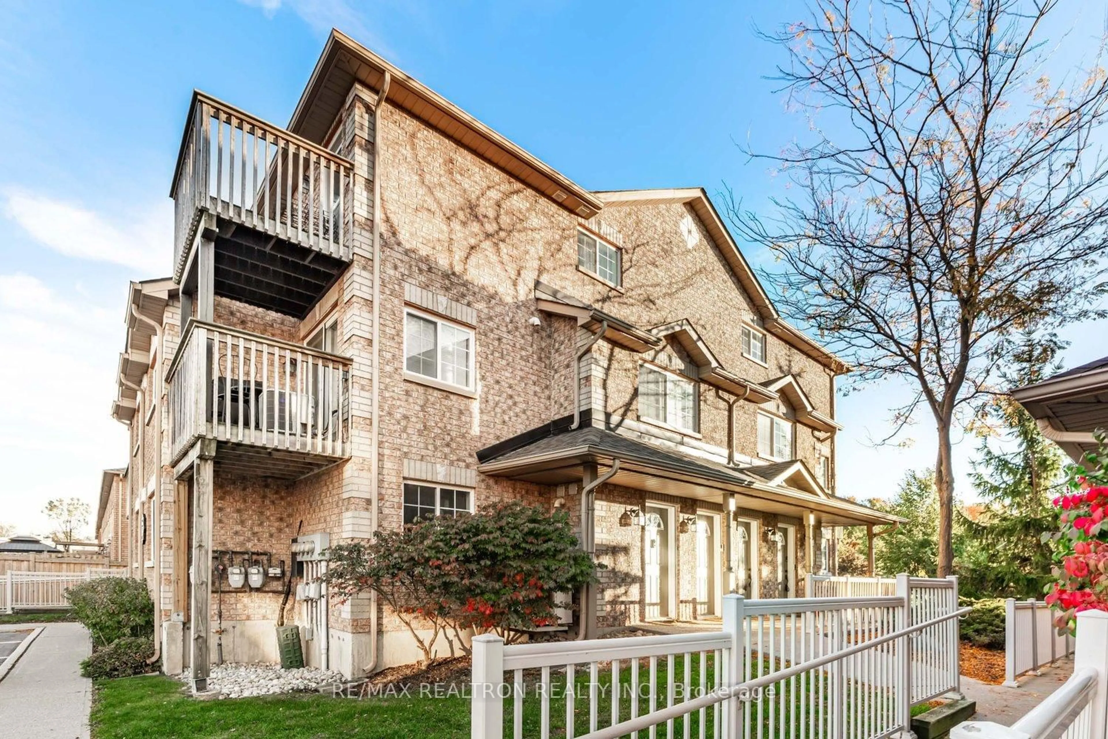 Unknown for 83 Goodwin Dr #8, Barrie Ontario L4N 6K4