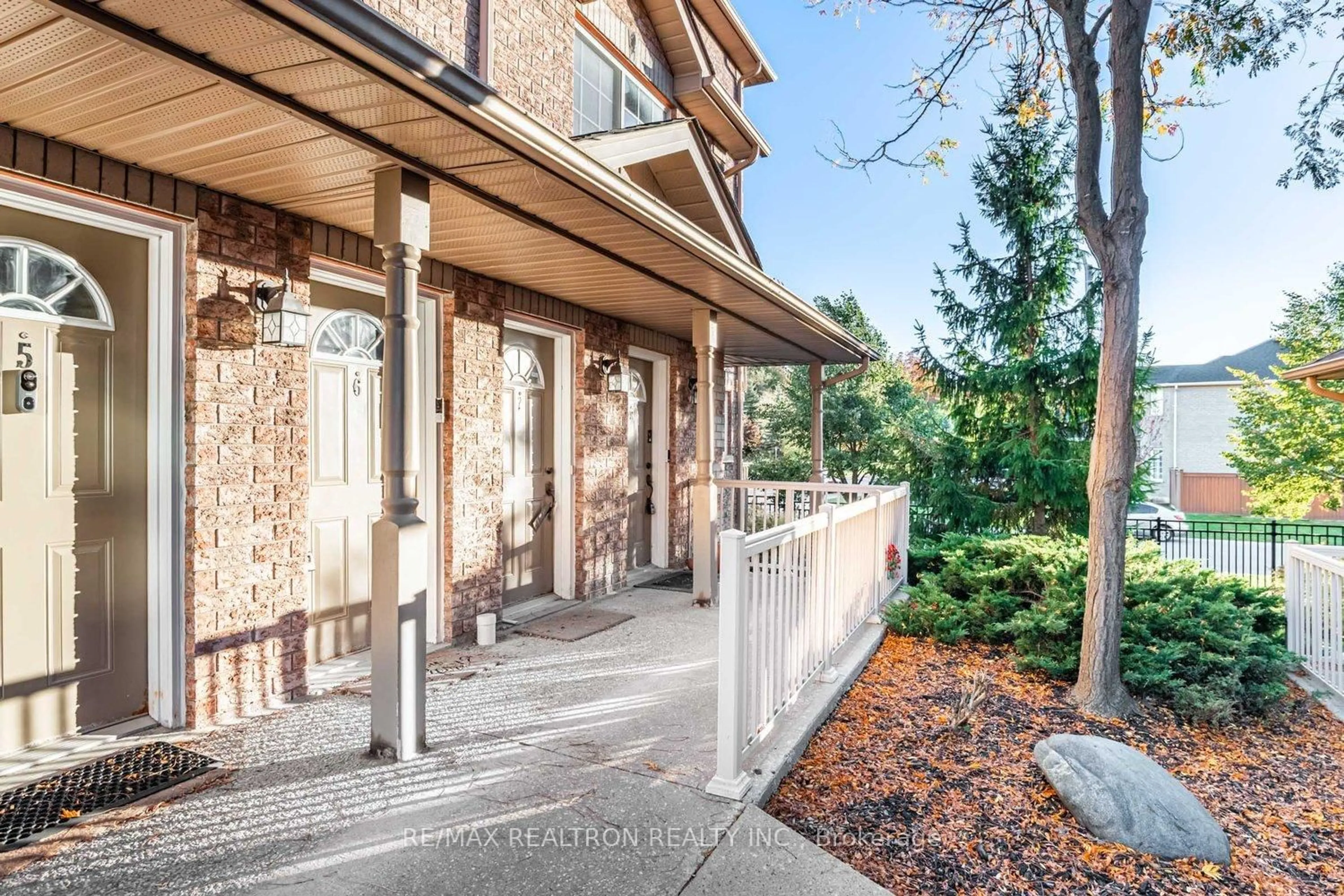Unknown for 83 Goodwin Dr #8, Barrie Ontario L4N 6K4