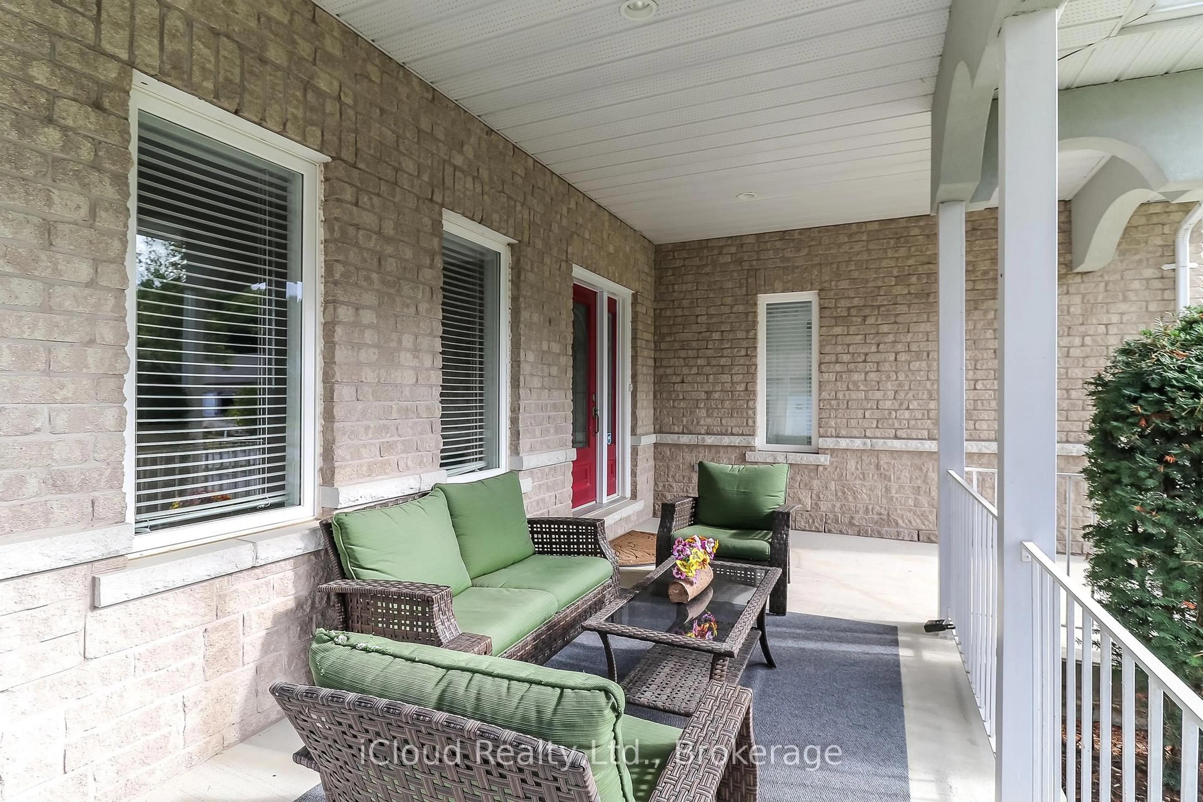 Patio, street for 60 Martyn Dr, Wasaga Beach Ontario L9Z 1N6