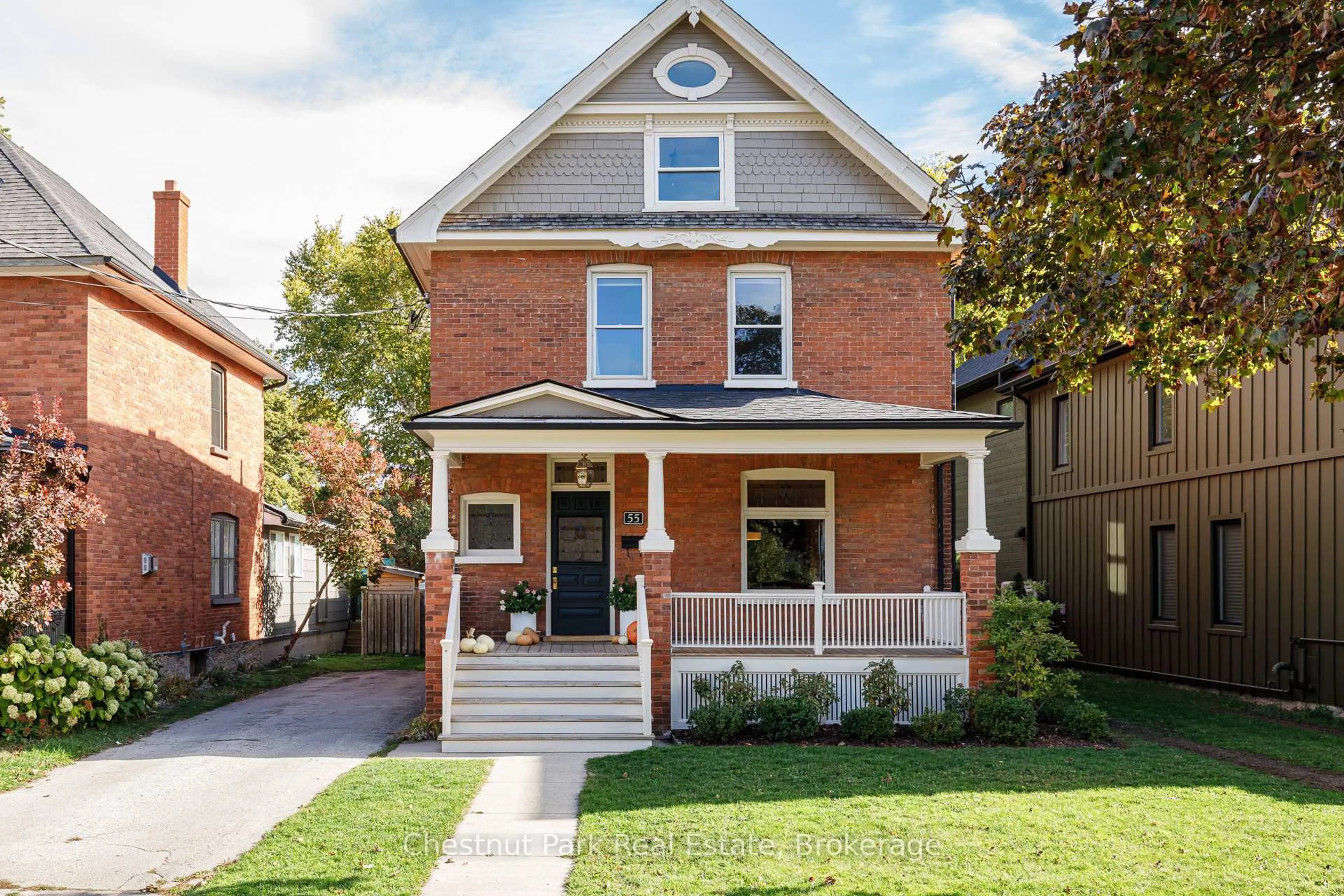 Home with brick exterior material, street for 55 Robinson St, Collingwood Ontario L9Y 3L8