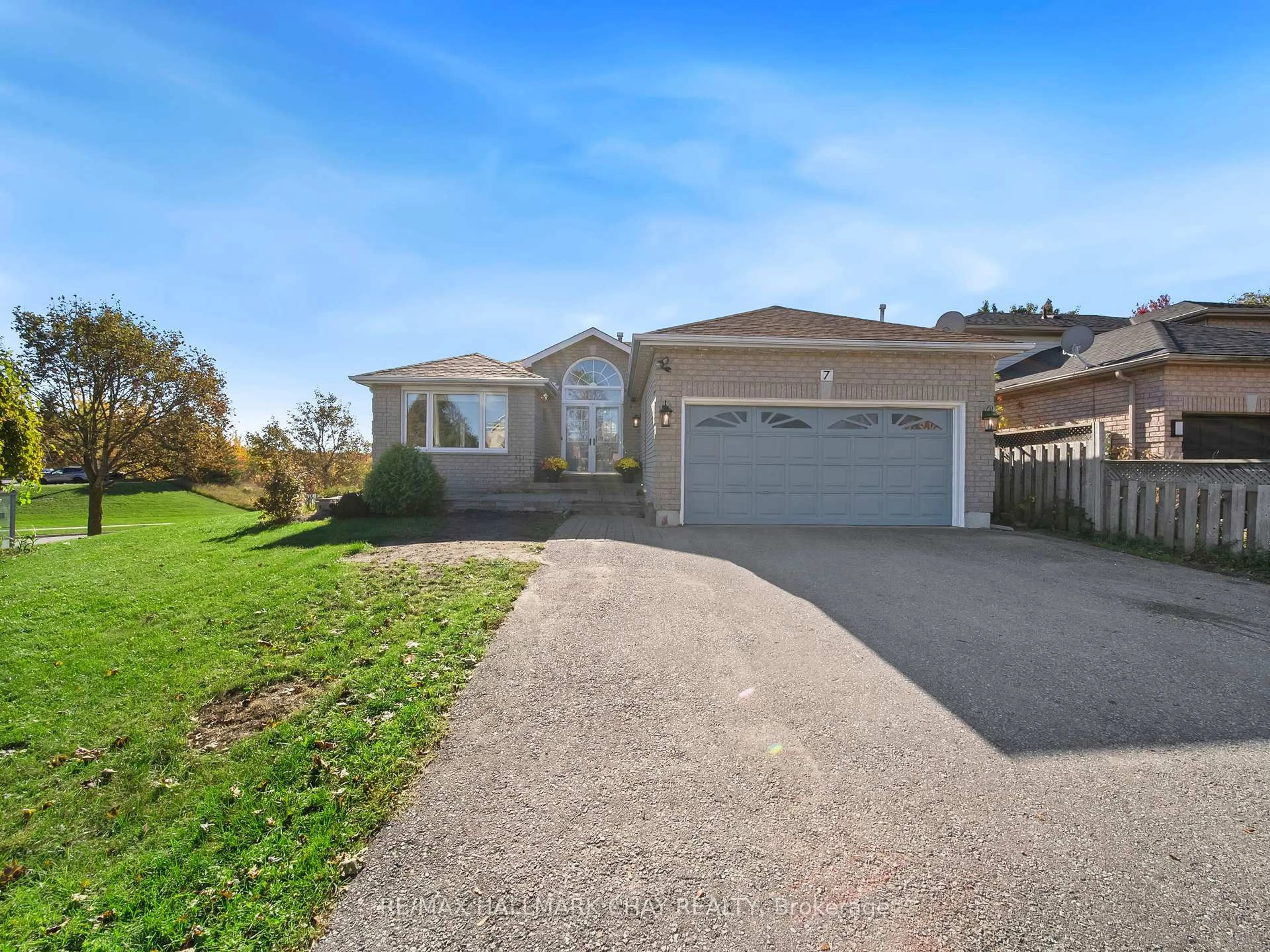 Unknown for 7 ASSINIBOINE Dr, Barrie Ontario L4N 8G4