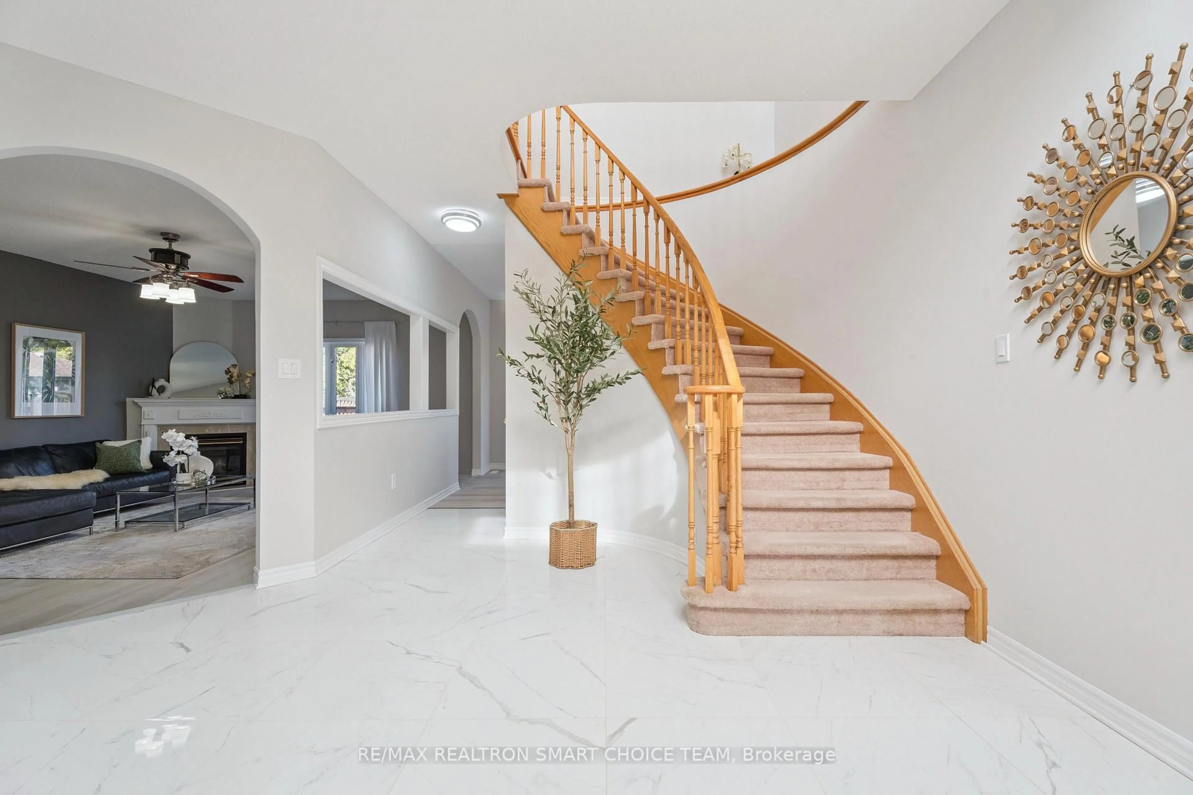 Stairs for 117 Miller Dr, Barrie Ontario L4N 9X2