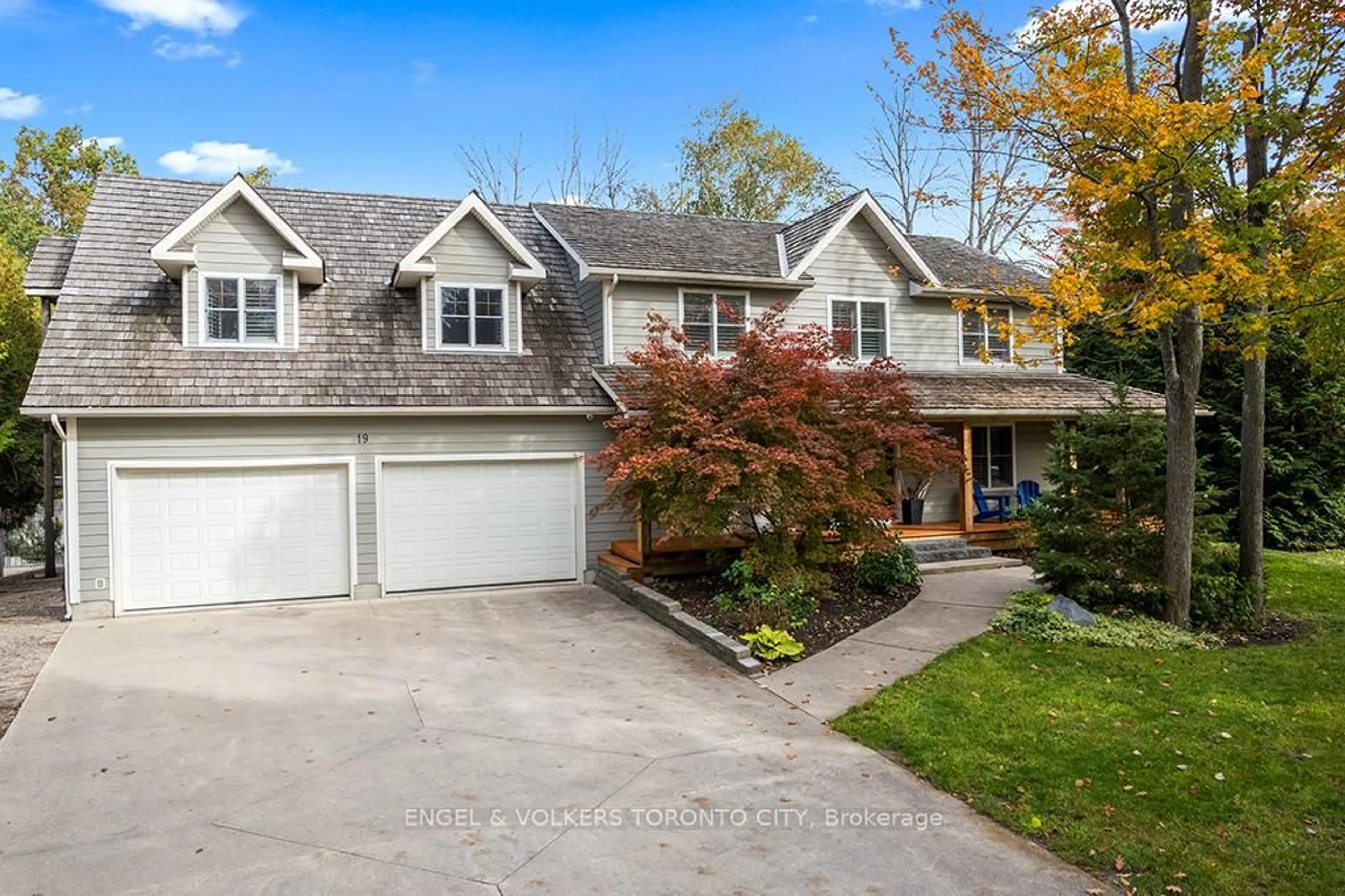 Unknown for 19 Indianola Cres, Wasaga Beach Ontario L9Z 2W4