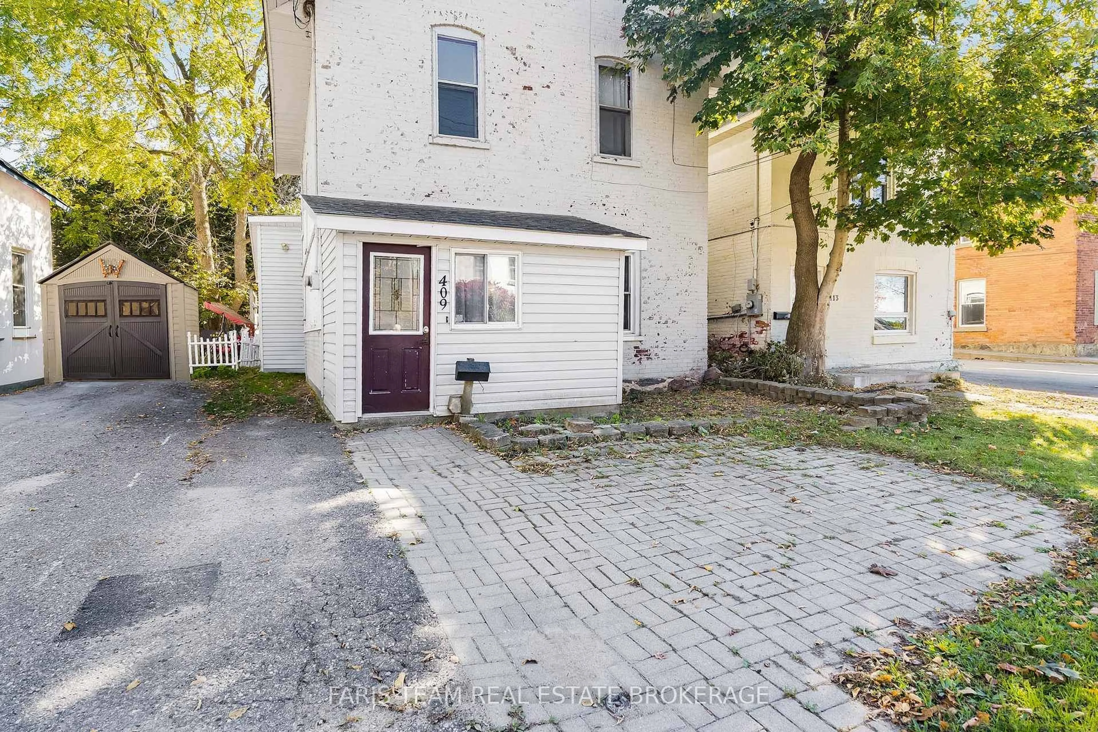 Unknown for 409 Dominion Ave, Midland Ontario L4R 1P2