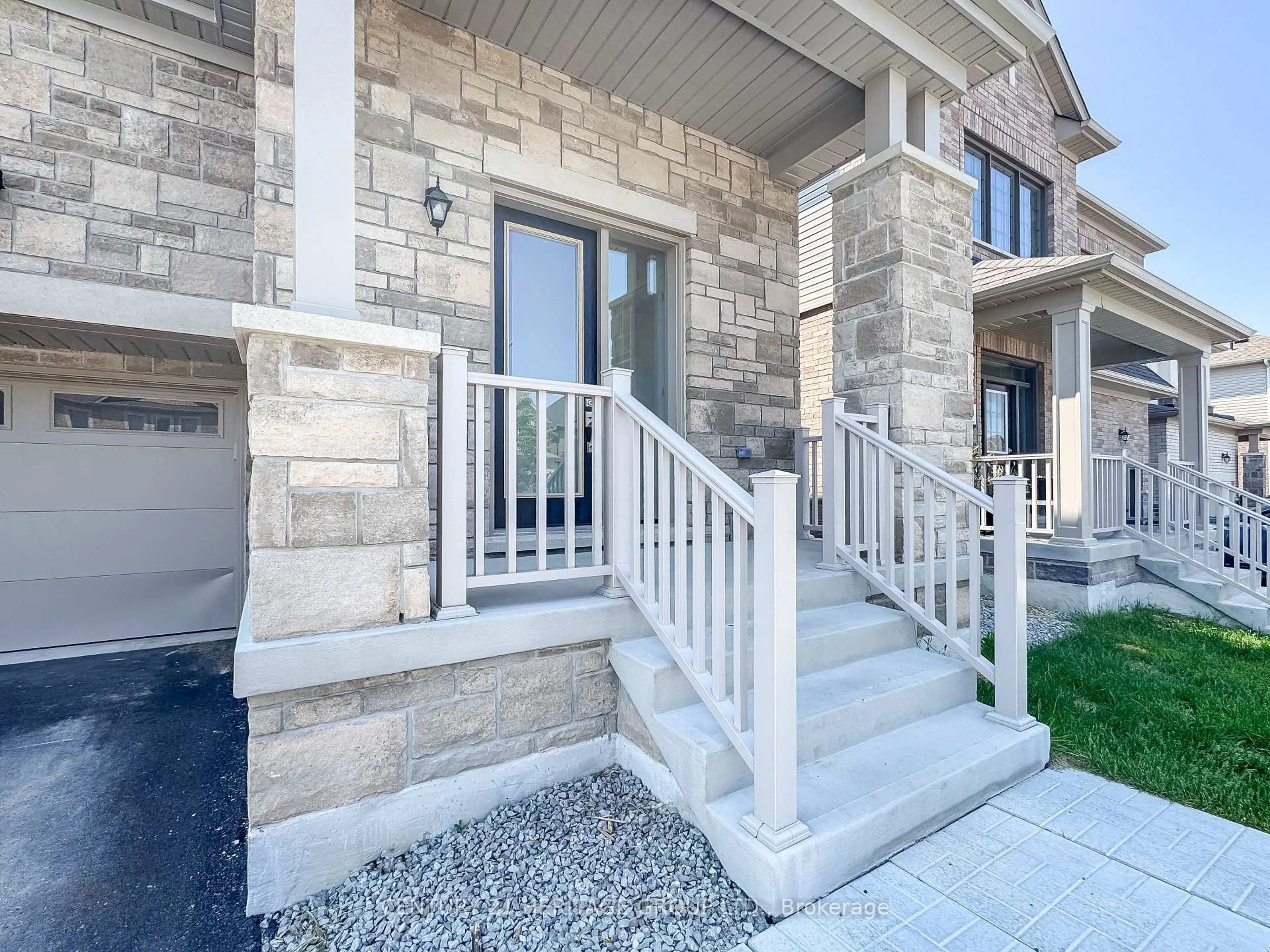 Unknown for 34 Shepherd Dr, Barrie Ontario L9S 2Z4