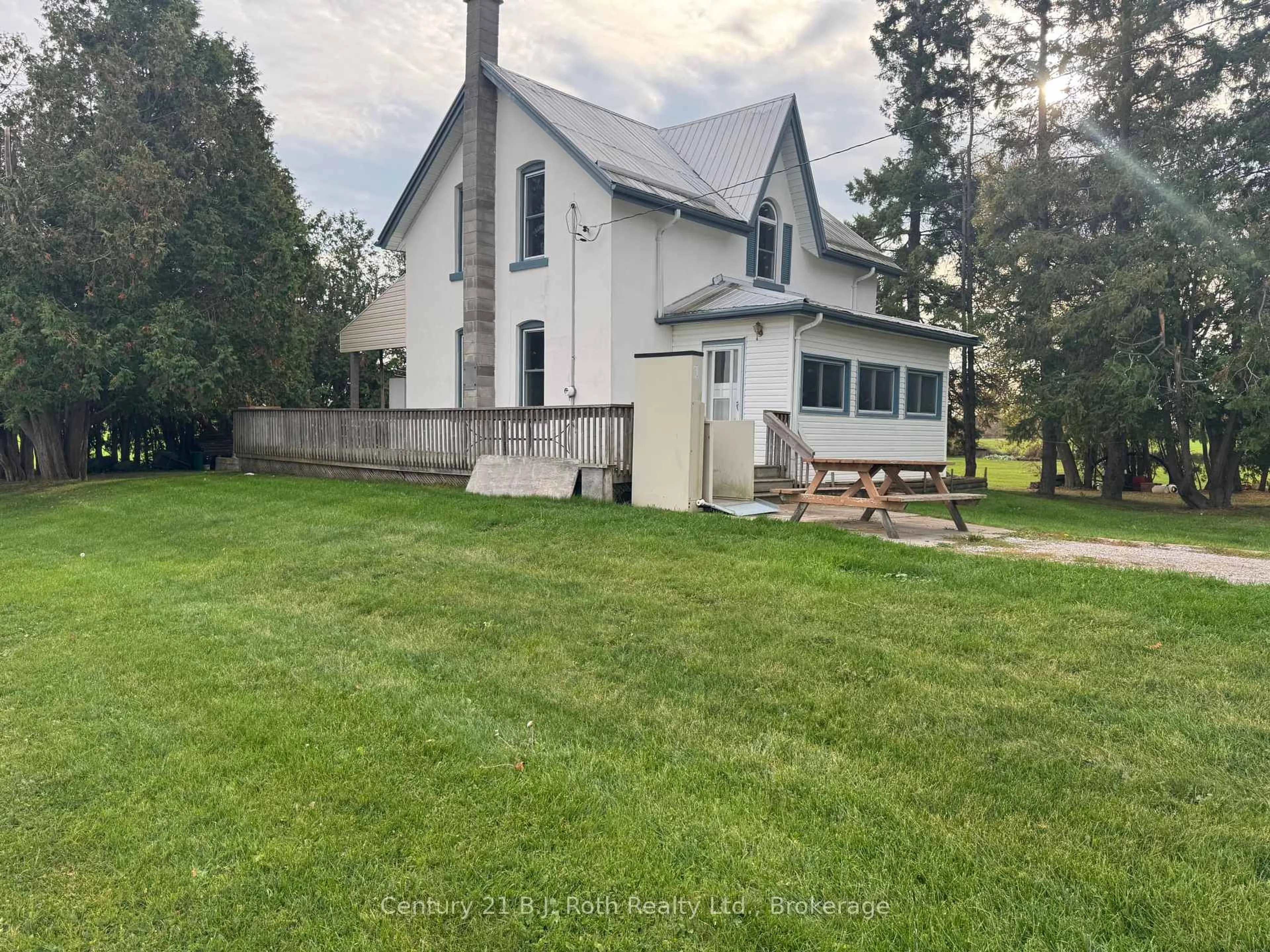 A pic from outside/outdoor area/front of a property/back of a property/a pic from drone, unknown for 1767 10 Concession, Ramara Ontario L0K 1B0
