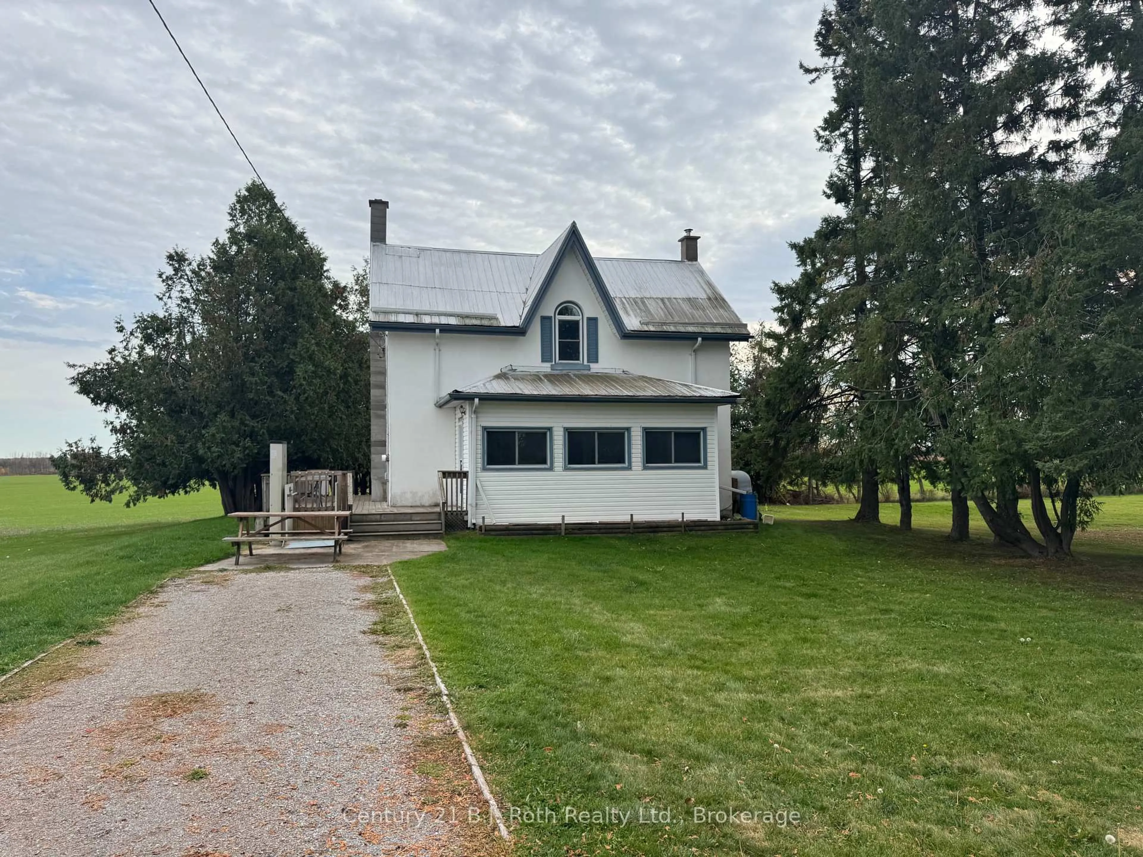 A pic from outside/outdoor area/front of a property/back of a property/a pic from drone, street for 1767 10 Concession, Ramara Ontario L0K 1B0