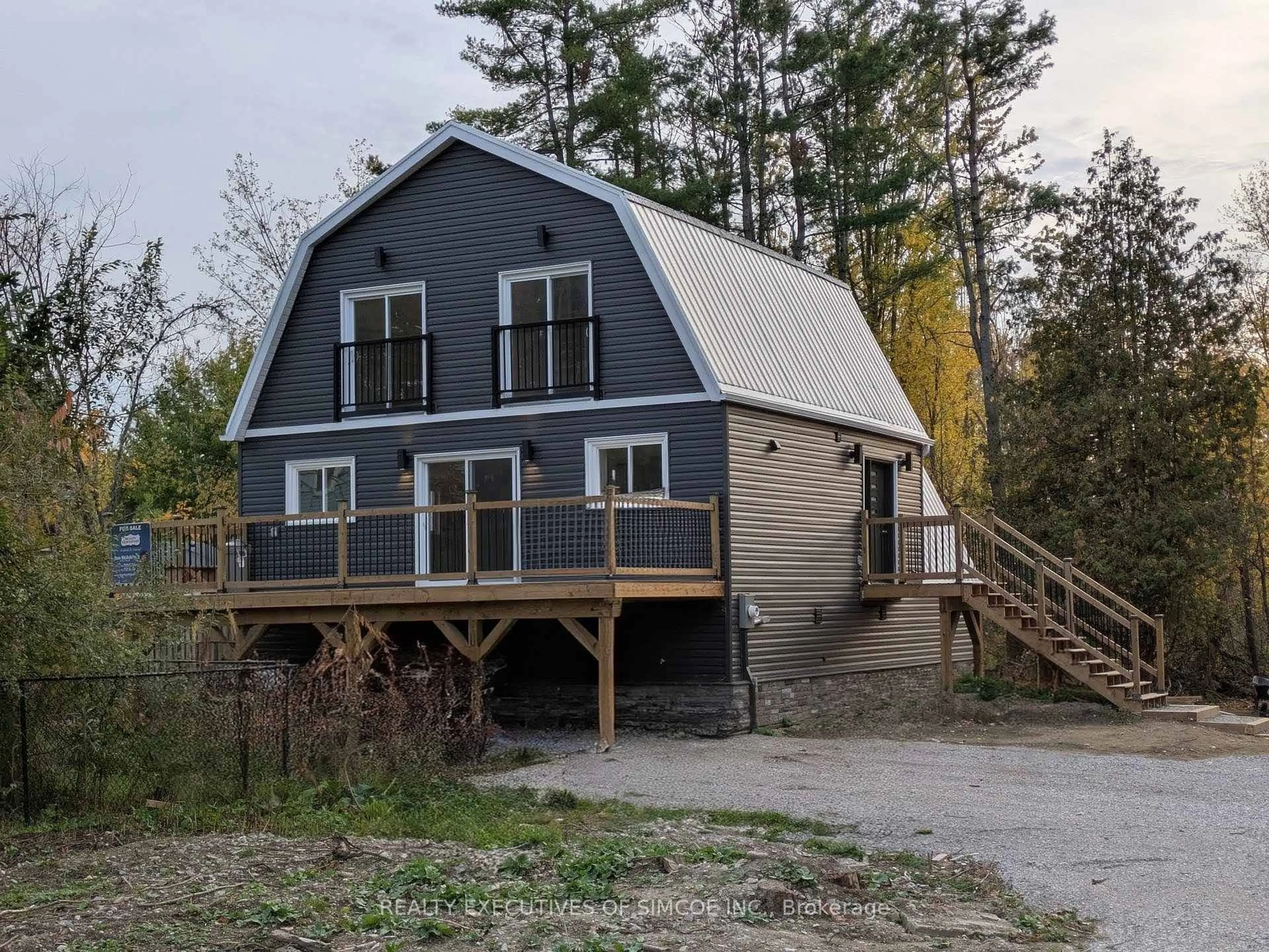 Home with vinyl exterior material, unknown for 3464 Bayou Rd, Severn Ontario L3V 0V8