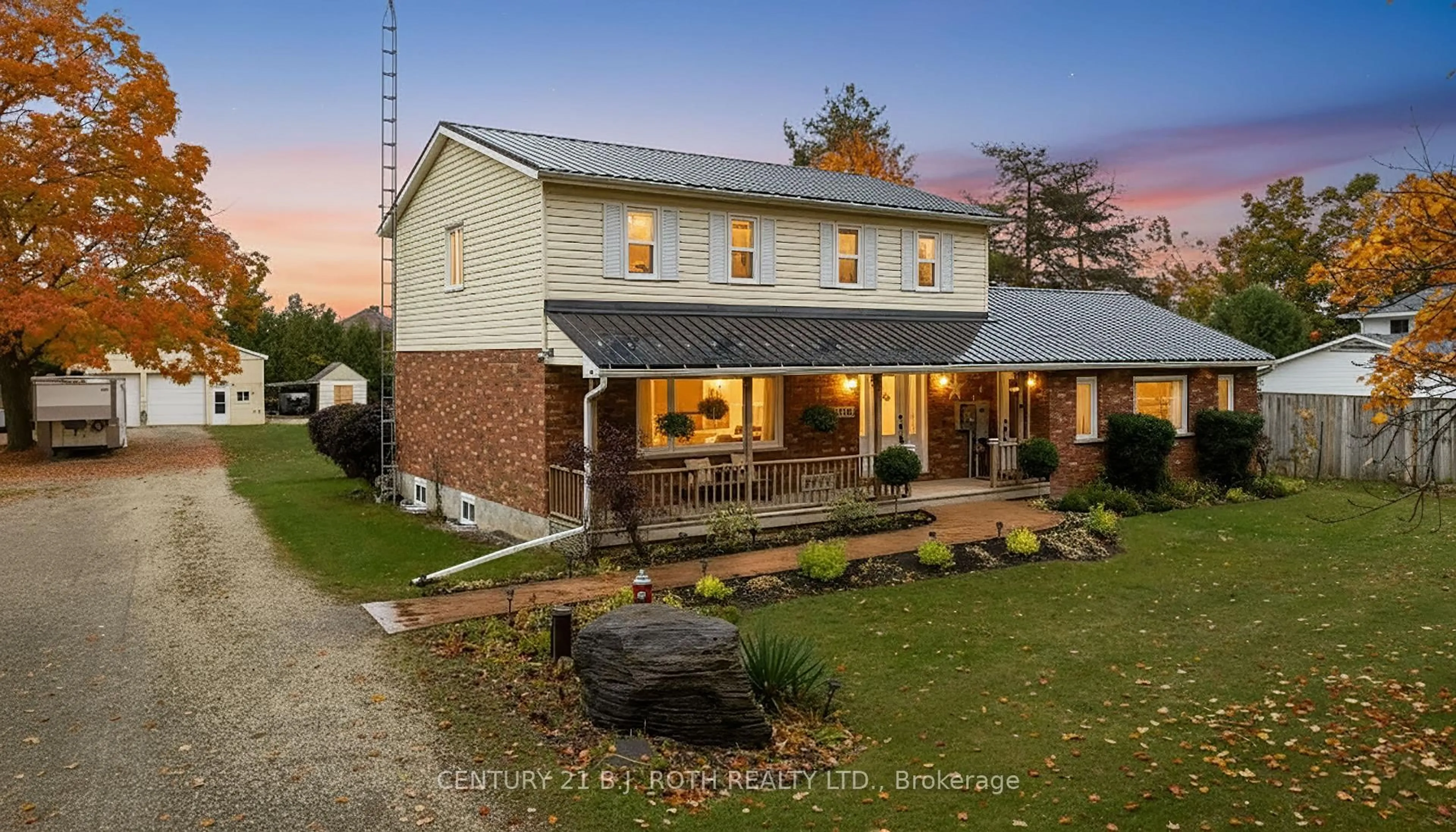 A pic from outside/outdoor area/front of a property/back of a property/a pic from drone, street for 5627 7th Line, Oro-Medonte Ontario L0K 1E0
