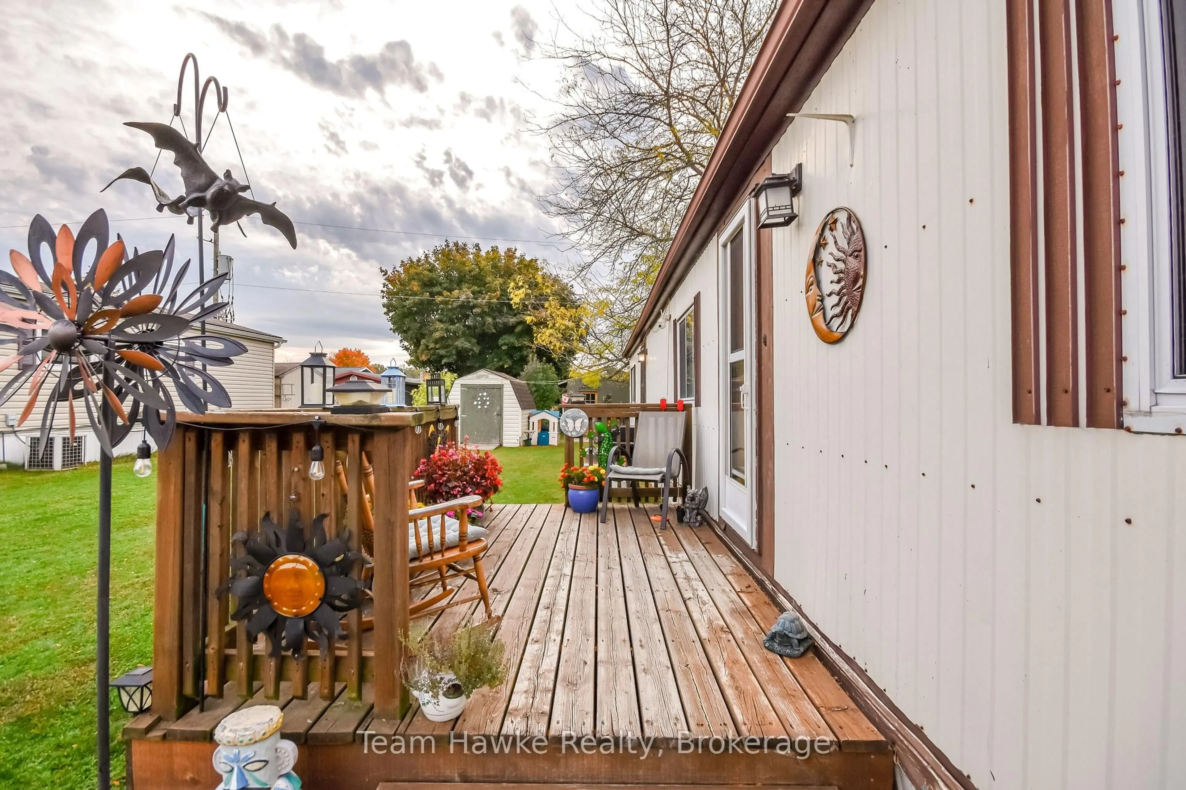 Patio, water/lake/river/ocean view for 48 Northland Dr, Midland Ontario L4R 5B5