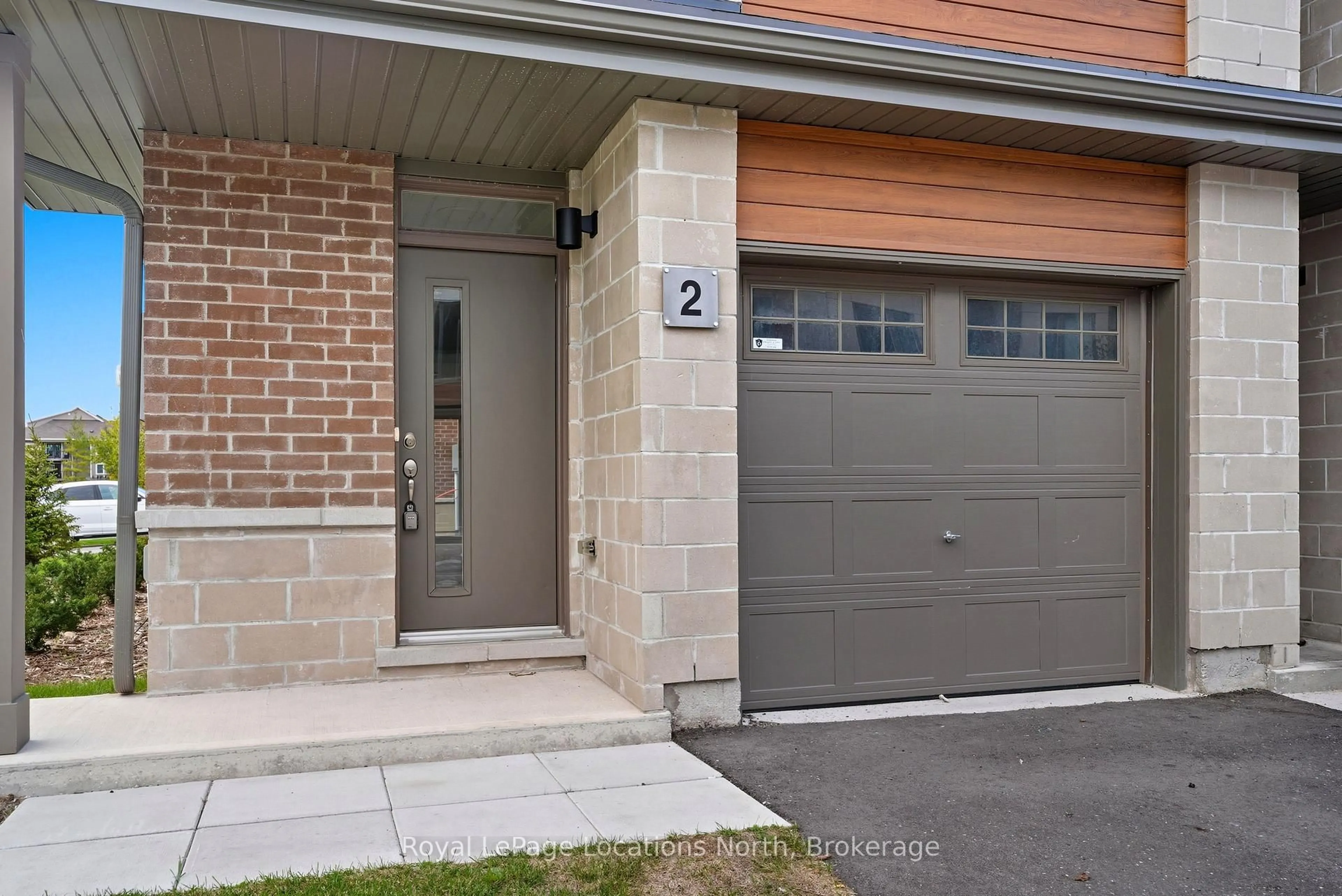 Home with brick exterior material, street for 2 Winters Cres, Collingwood Ontario L9Y 5H8
