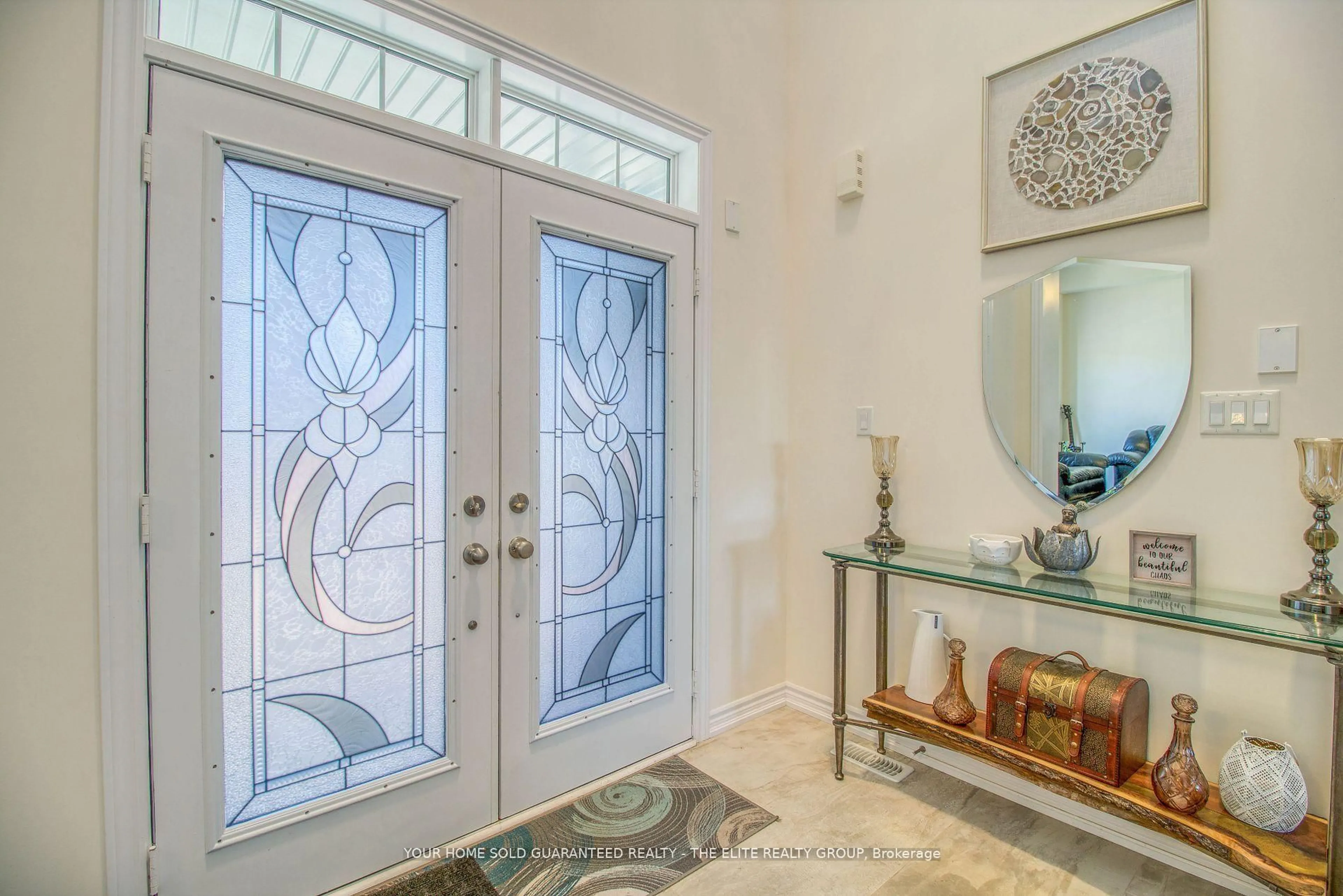 Indoor entryway for 211 Lia Dr, Clearview Ontario L0M 1S0