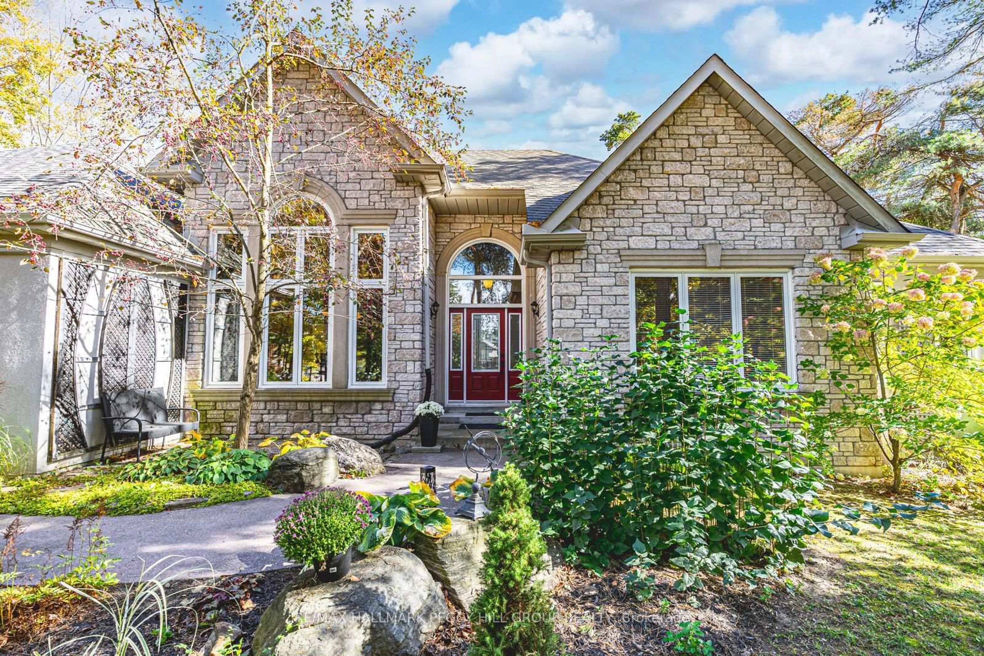 Home with brick exterior material, street for 11 Bunker Pl, Oro-Medonte Ontario L0L 2L0