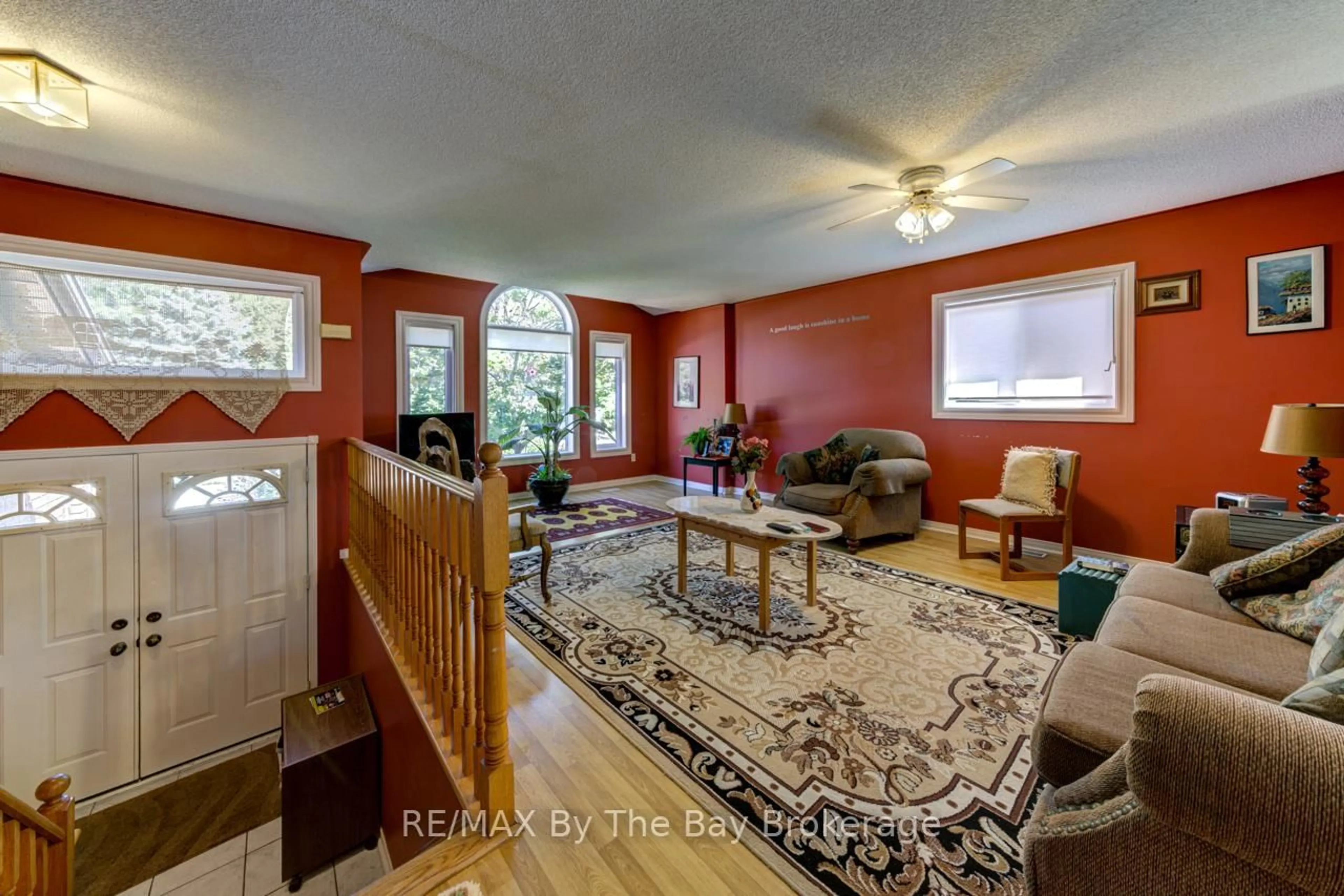 Living room with furniture, unknown for 26 Timberland Cres, Wasaga Beach Ontario L9Z 1G7