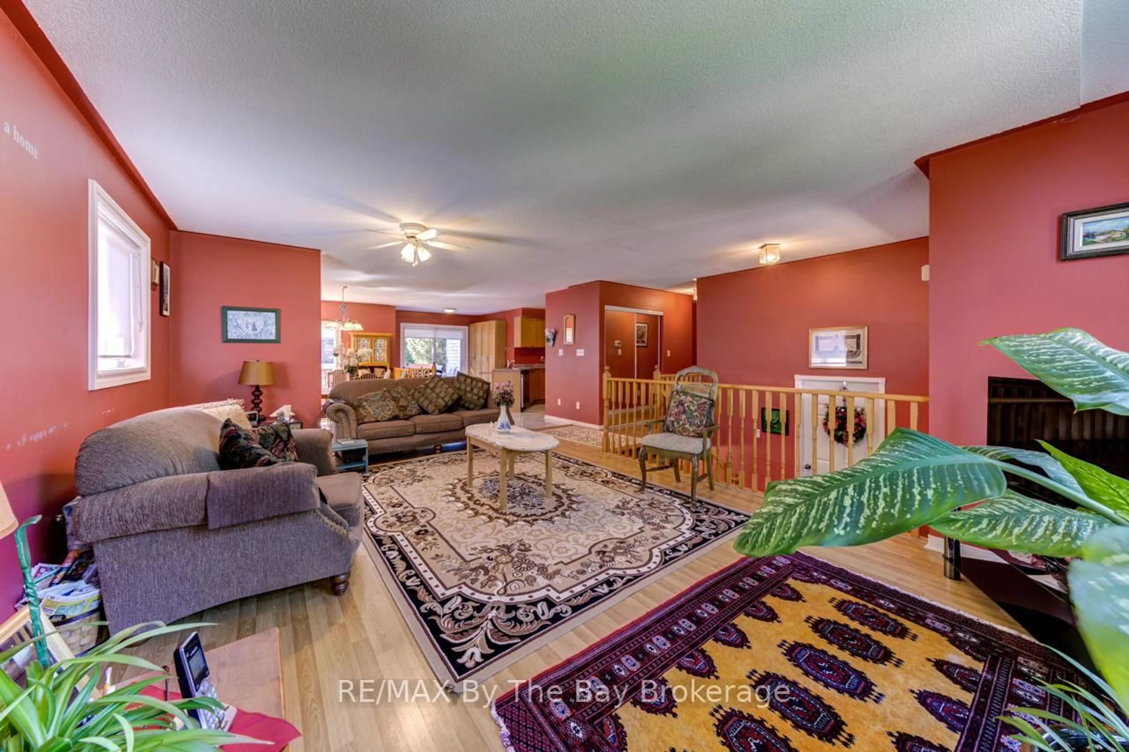 Living room with furniture, unknown for 26 Timberland Cres, Wasaga Beach Ontario L9Z 1G7