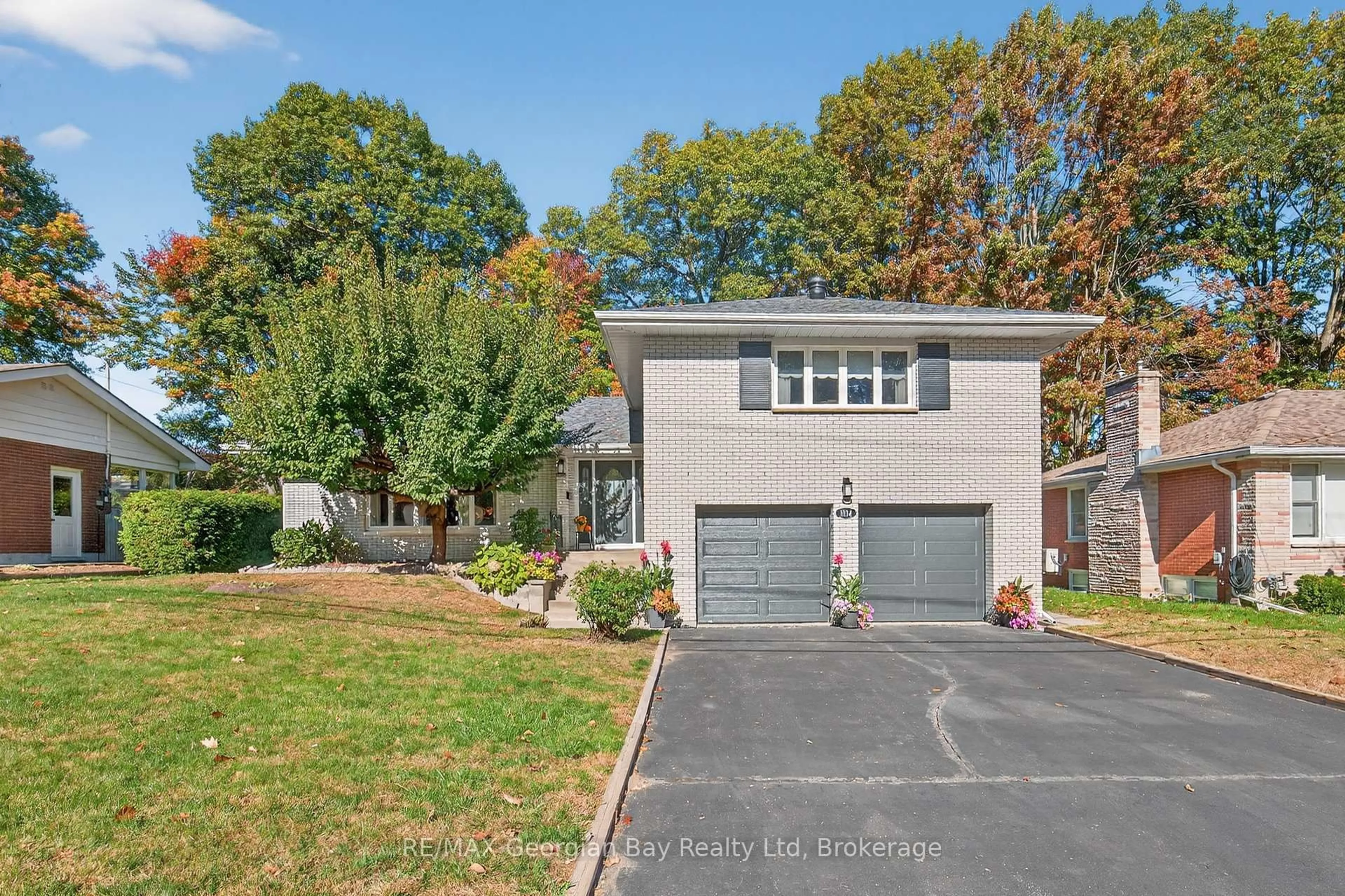Unknown for 1014 Hugel Ave, Midland Ontario L4R 1Y1