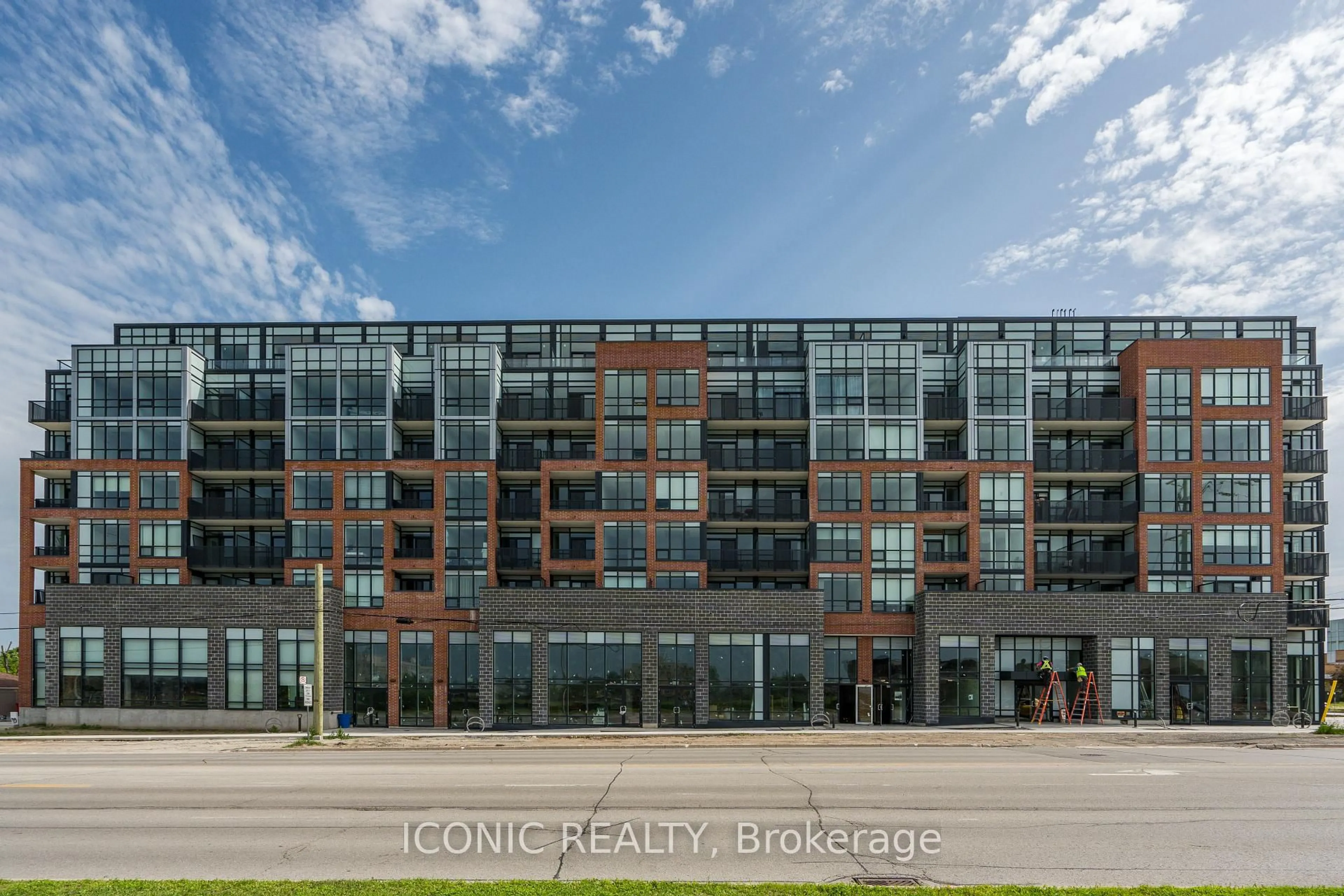 Unknown for 681 Yonge St #107, Barrie Ontario L9J 0K1