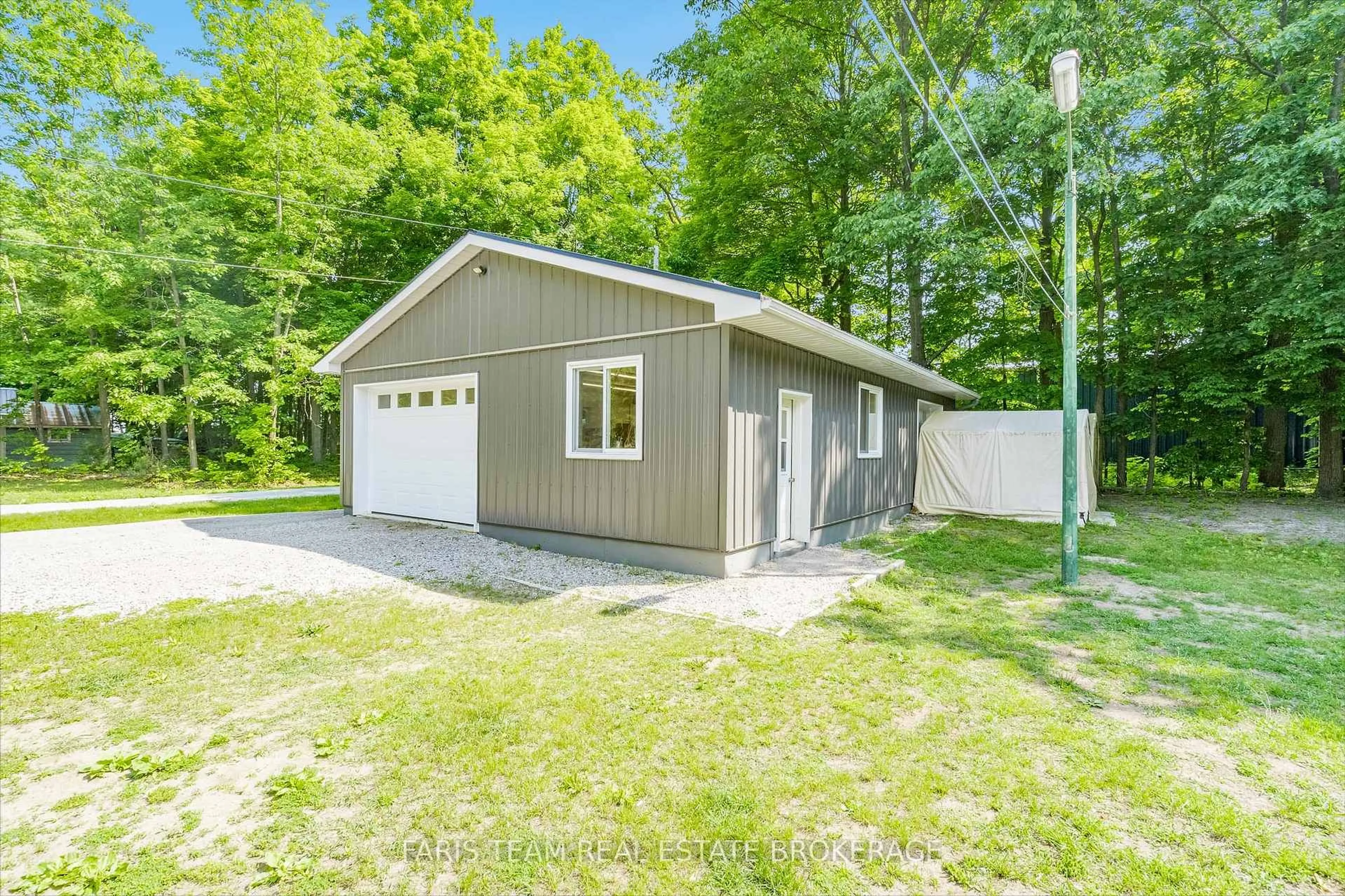 Shed for 1941 Vespra Valley Rd, Springwater Ontario L0L 1Y2