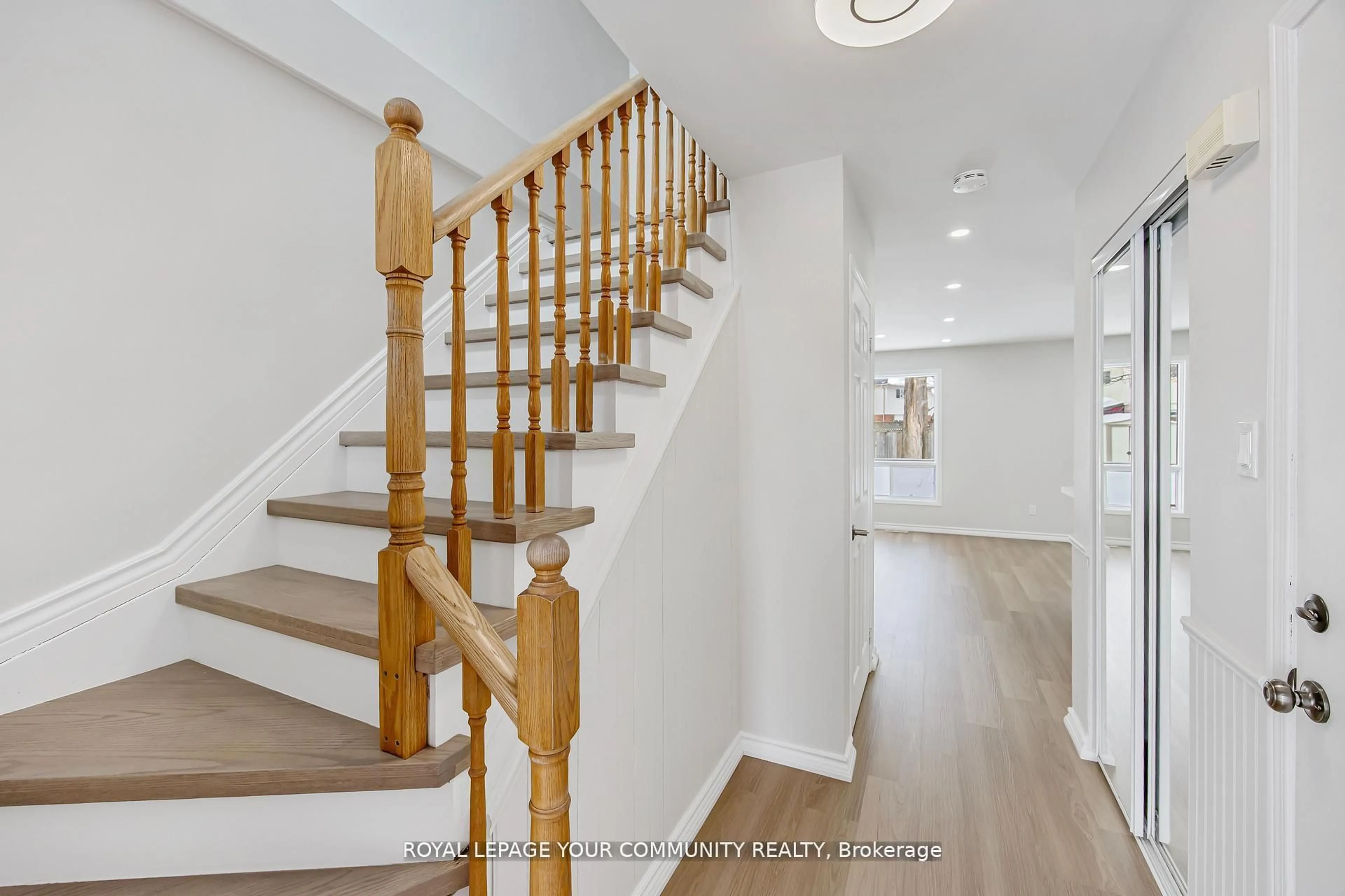 Unknown for 159 Brucker Rd, Barrie Ontario L4N 8H8