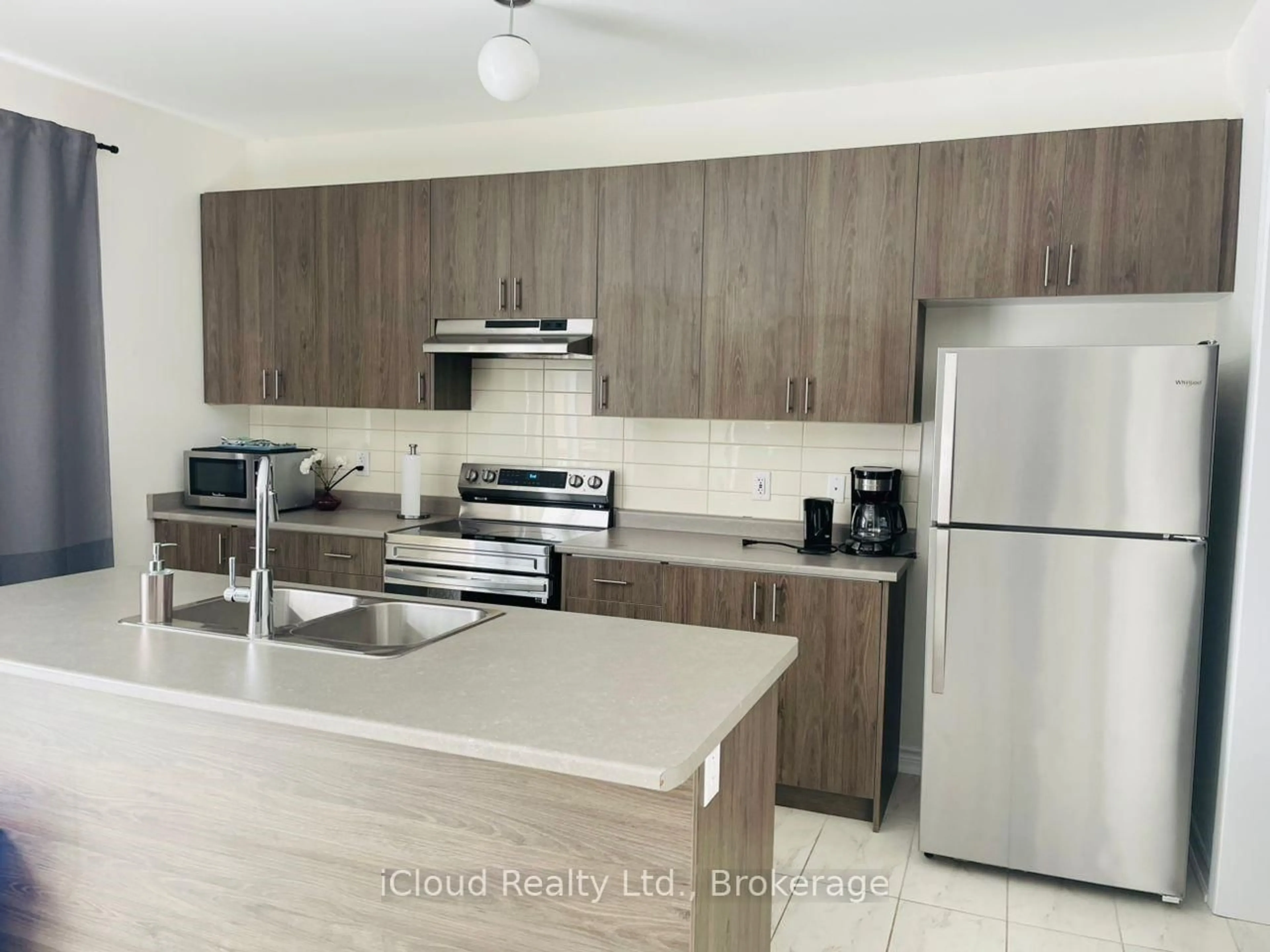 Unknown for 3 Beatrice Dr, Wasaga Beach Ontario L9Z 0L3