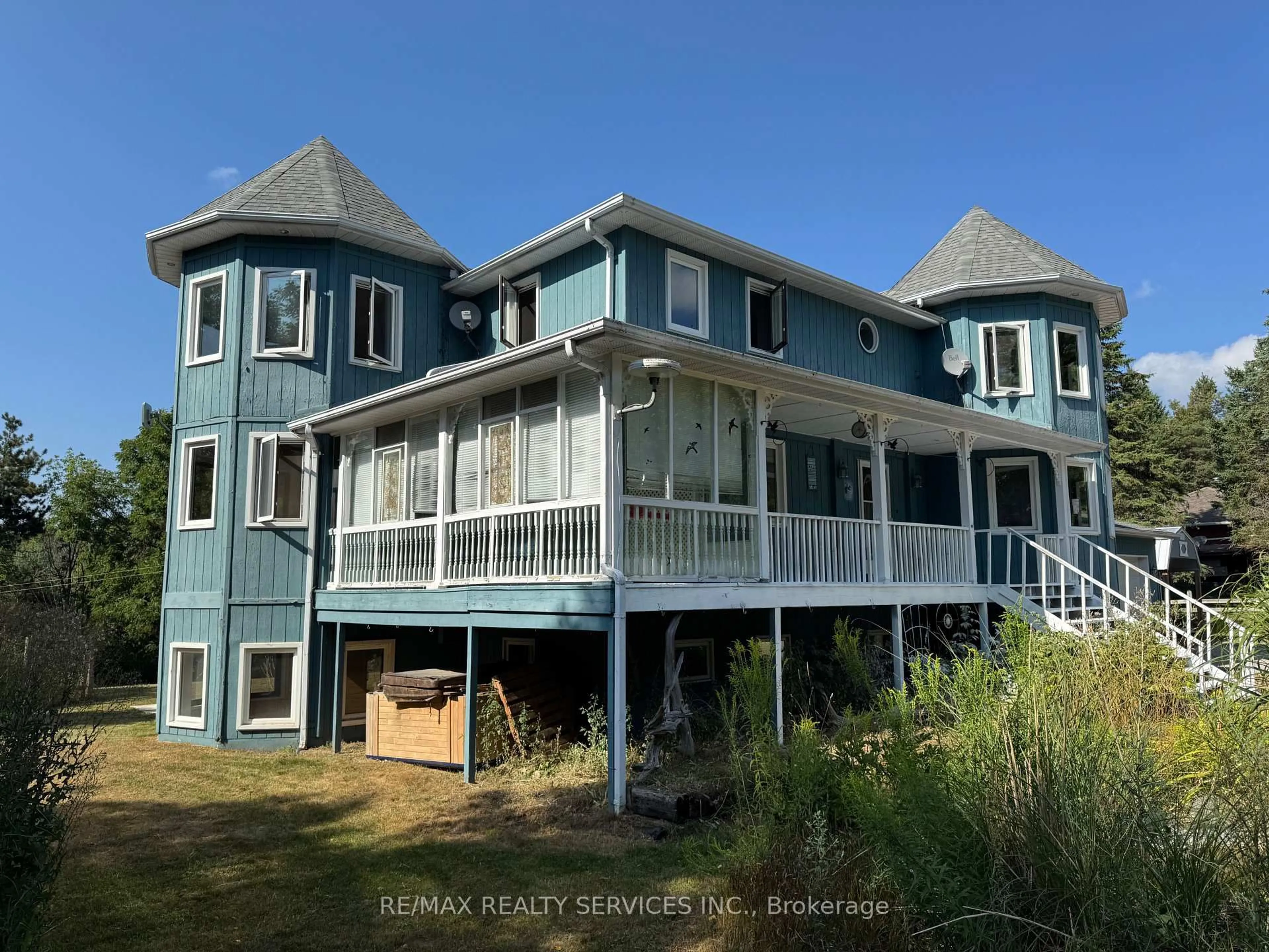 A pic from outside/outdoor area/front of a property/back of a property/a pic from drone, water/lake/river/ocean view for 168 Hummingbird Hill Rd, Oro-Medonte Ontario L4R 4K3