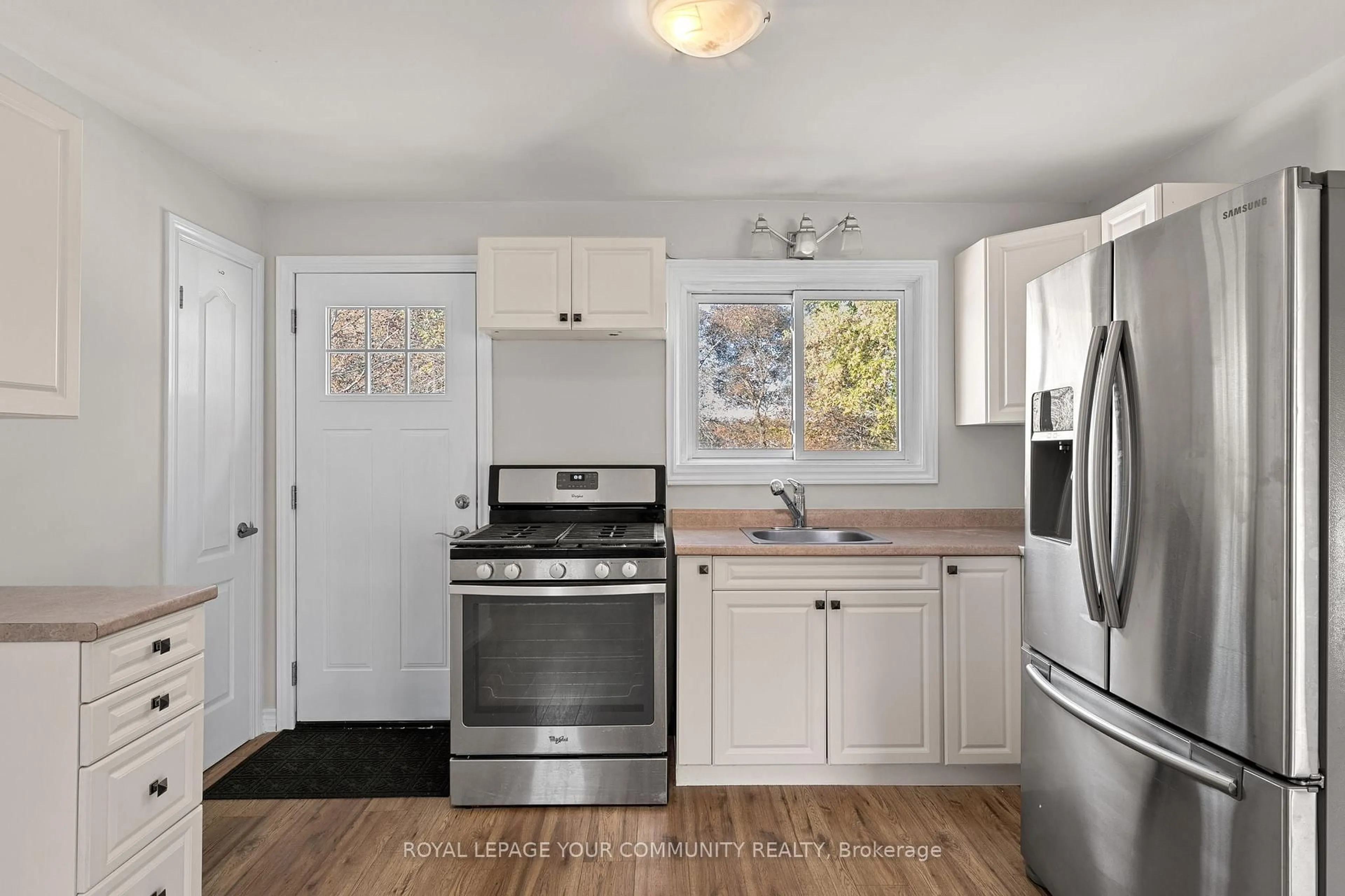 Unknown for 210 Cox Mill Rd, Barrie Ontario L4N 4G5