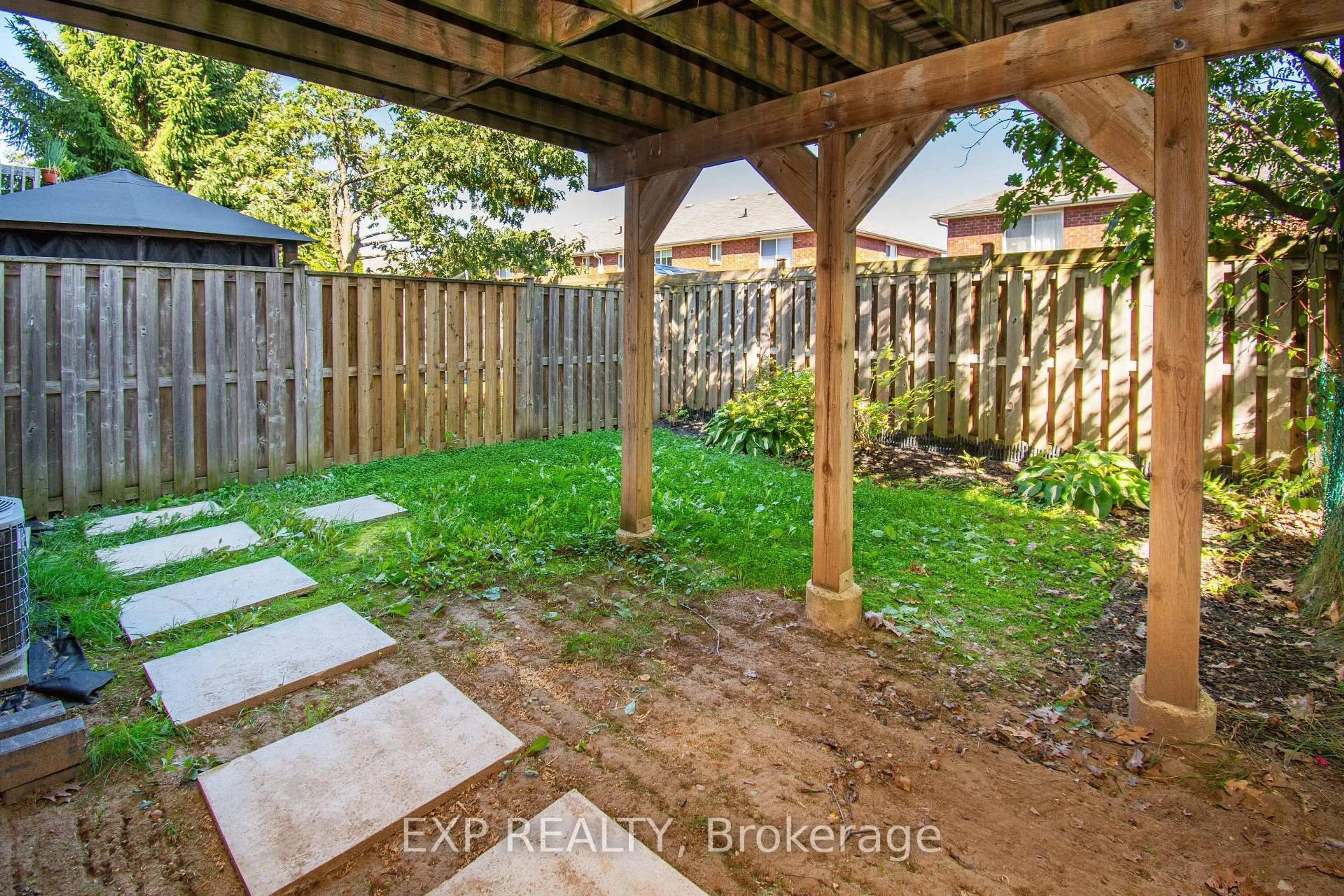 Patio, street for 175 Stanley St #64, Barrie Ontario L4M 0G2