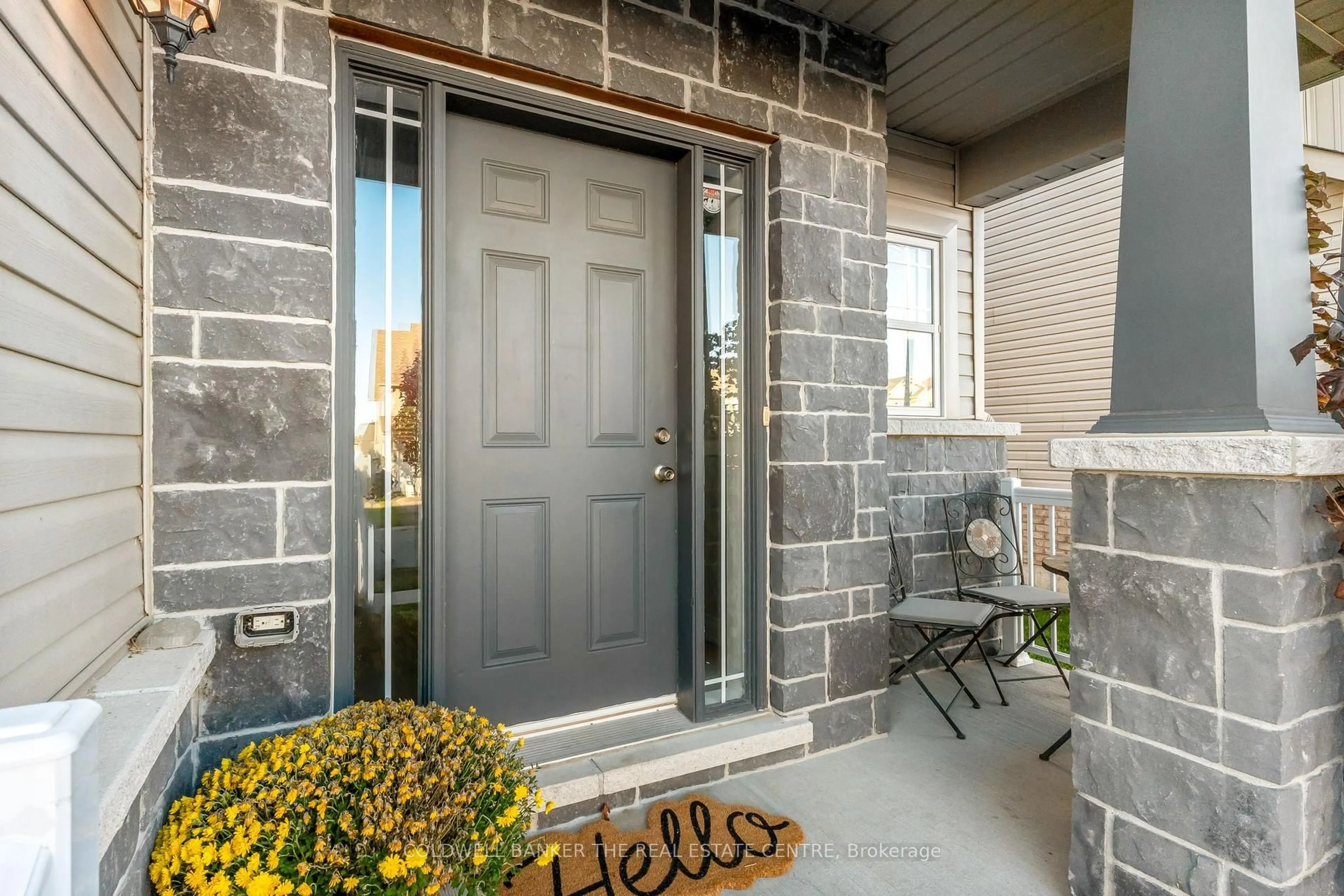 Indoor entryway for 3086 Emperor Dr, Orillia Ontario L3V 0G4