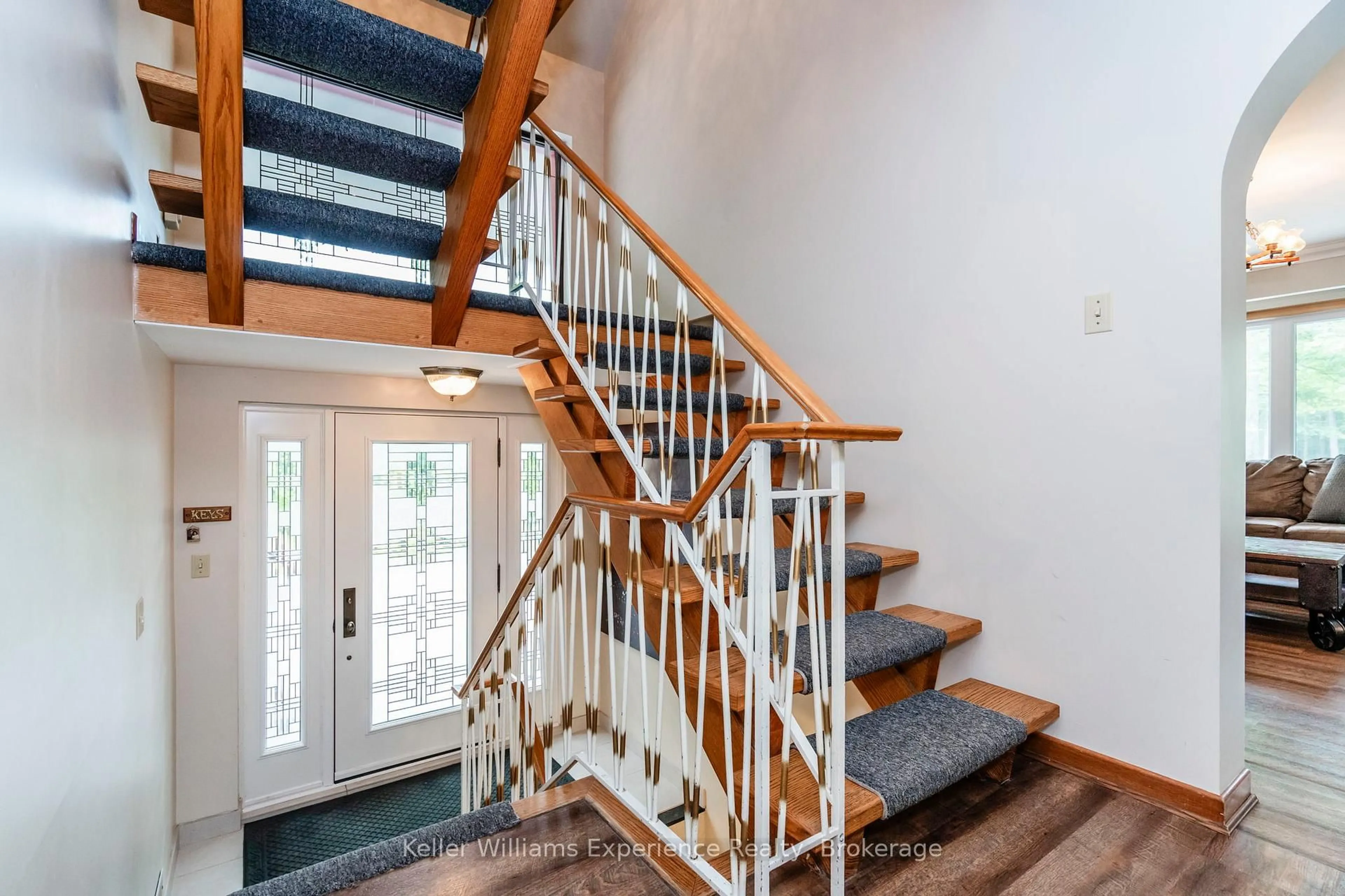 Stairs for 9 Bourgeois Crt, Tiny Ontario L9M 0H3