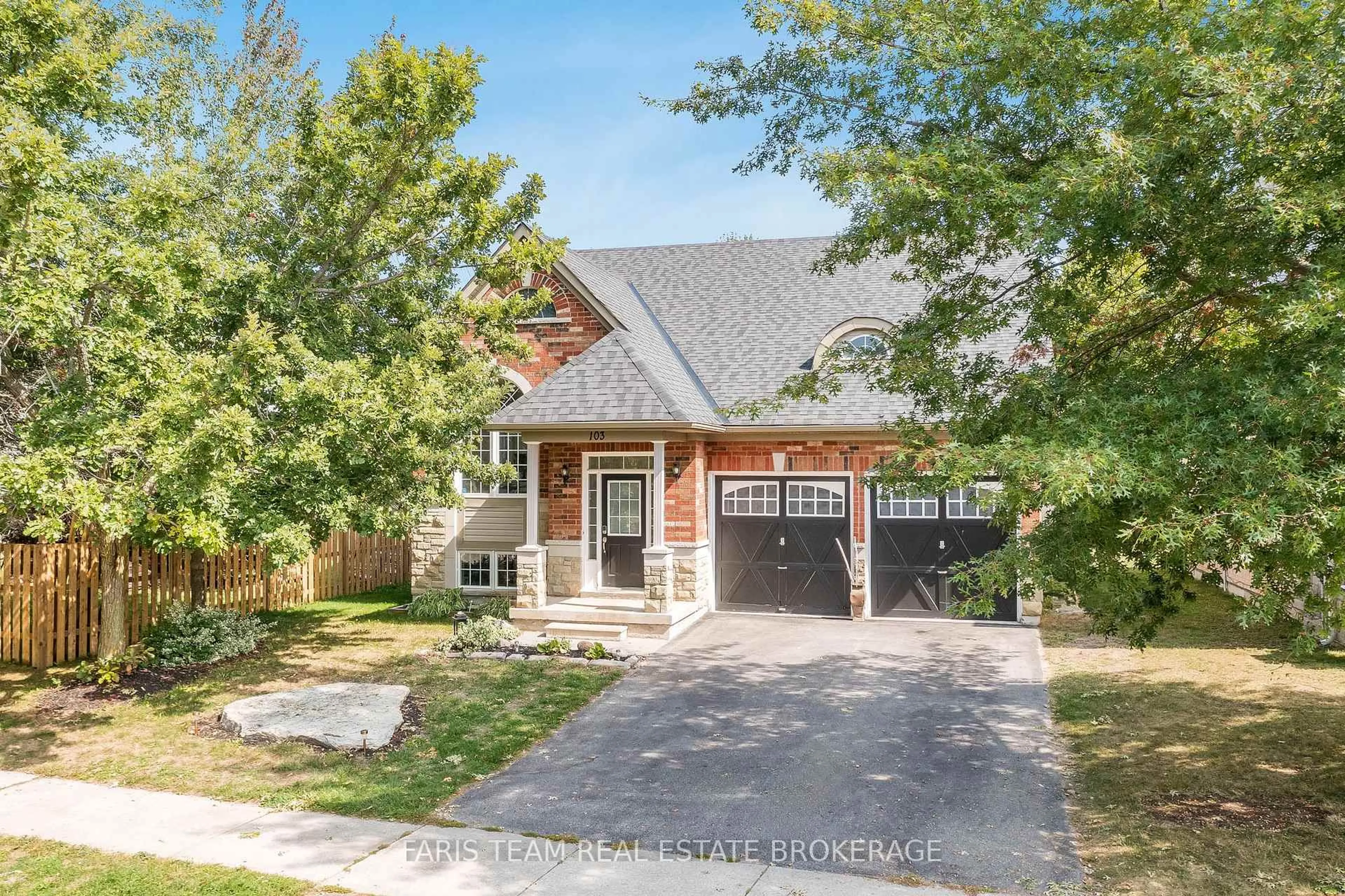 Home with brick exterior material, street for 103 41st St, Wasaga Beach Ontario L9Z 3B6