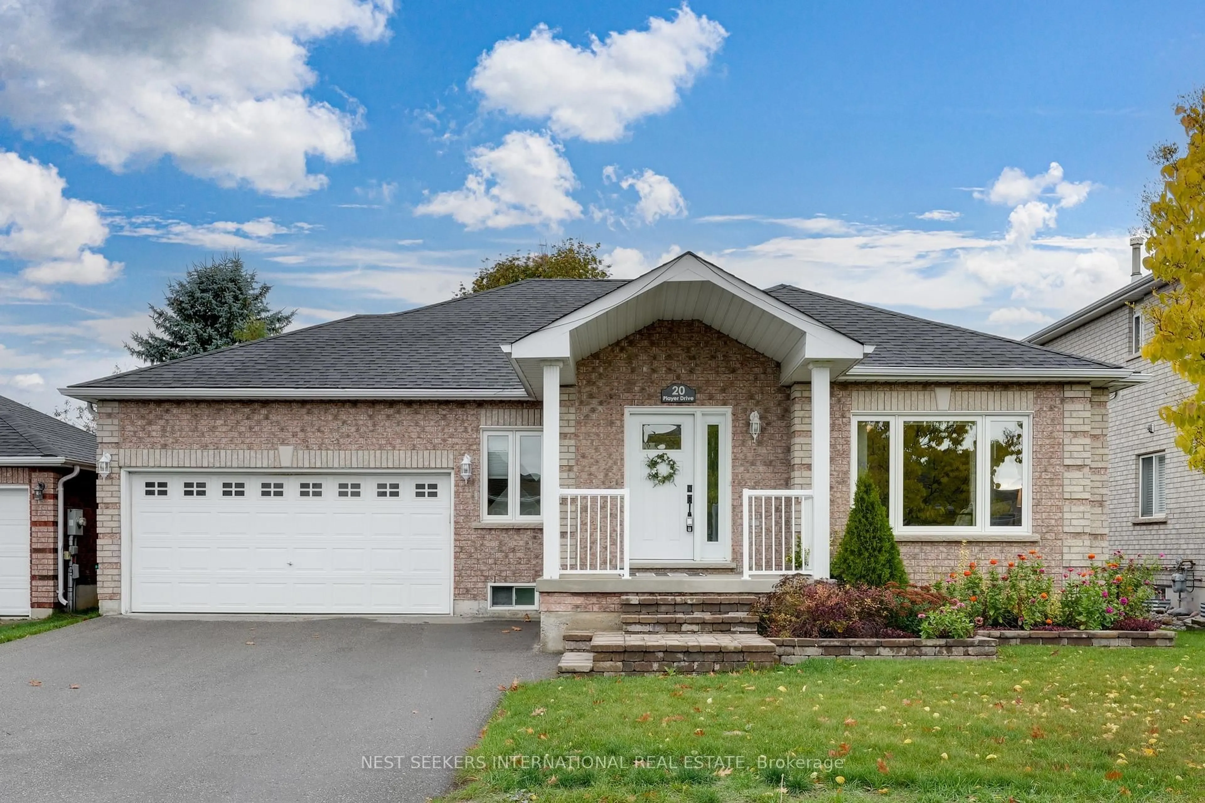 Home with brick exterior material, street for 20 Player Dr, Barrie Ontario L4M 6W1
