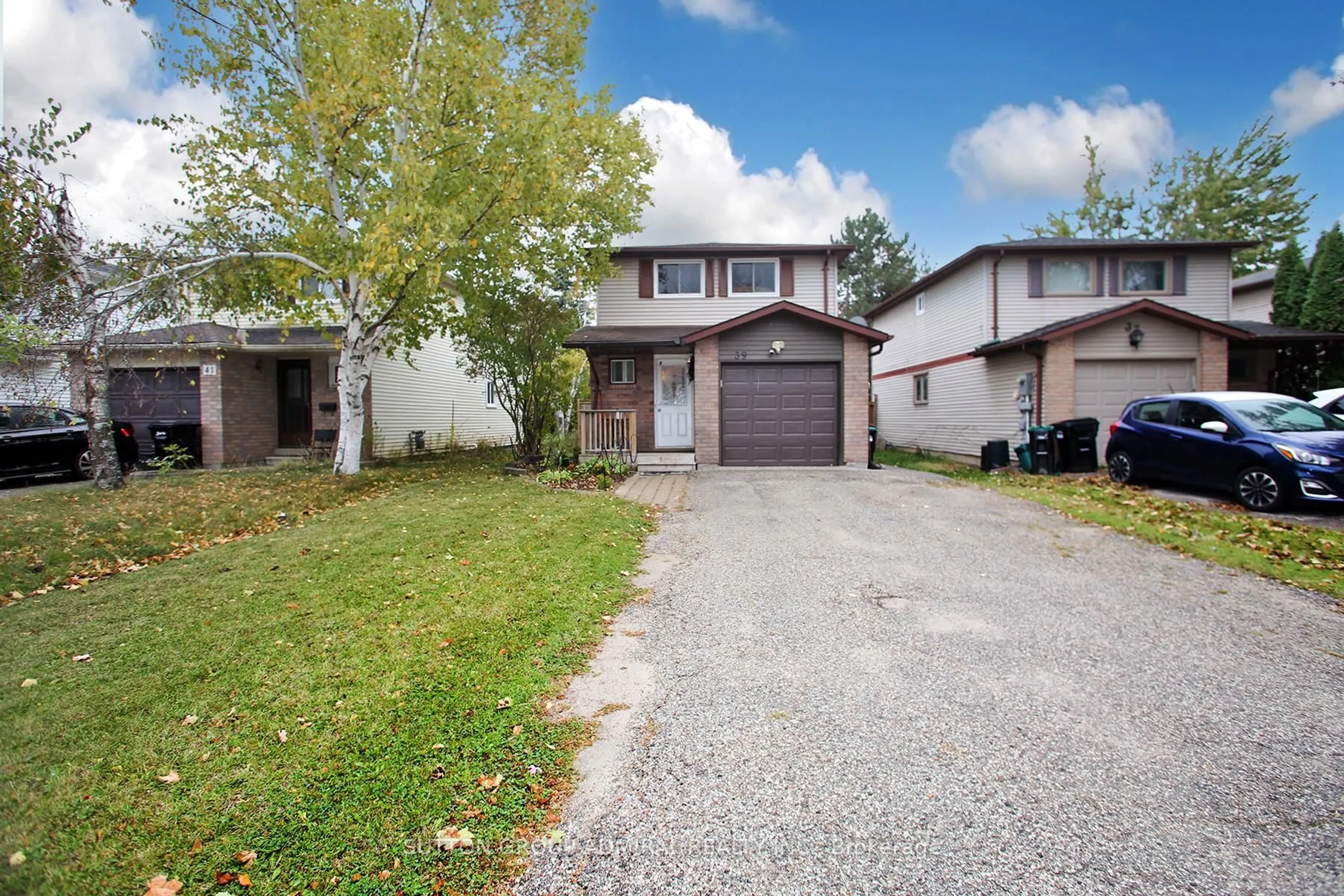 Unknown for 39 Corbett Dr, Barrie Ontario L4M 5S9