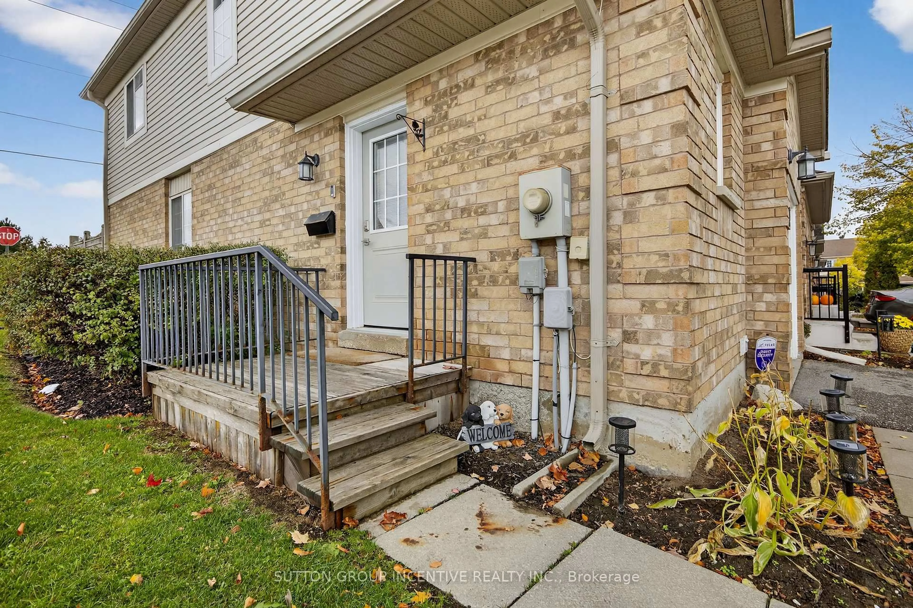Unknown for 430 Mapleview Dr #1, Barrie Ontario L4N 0H4
