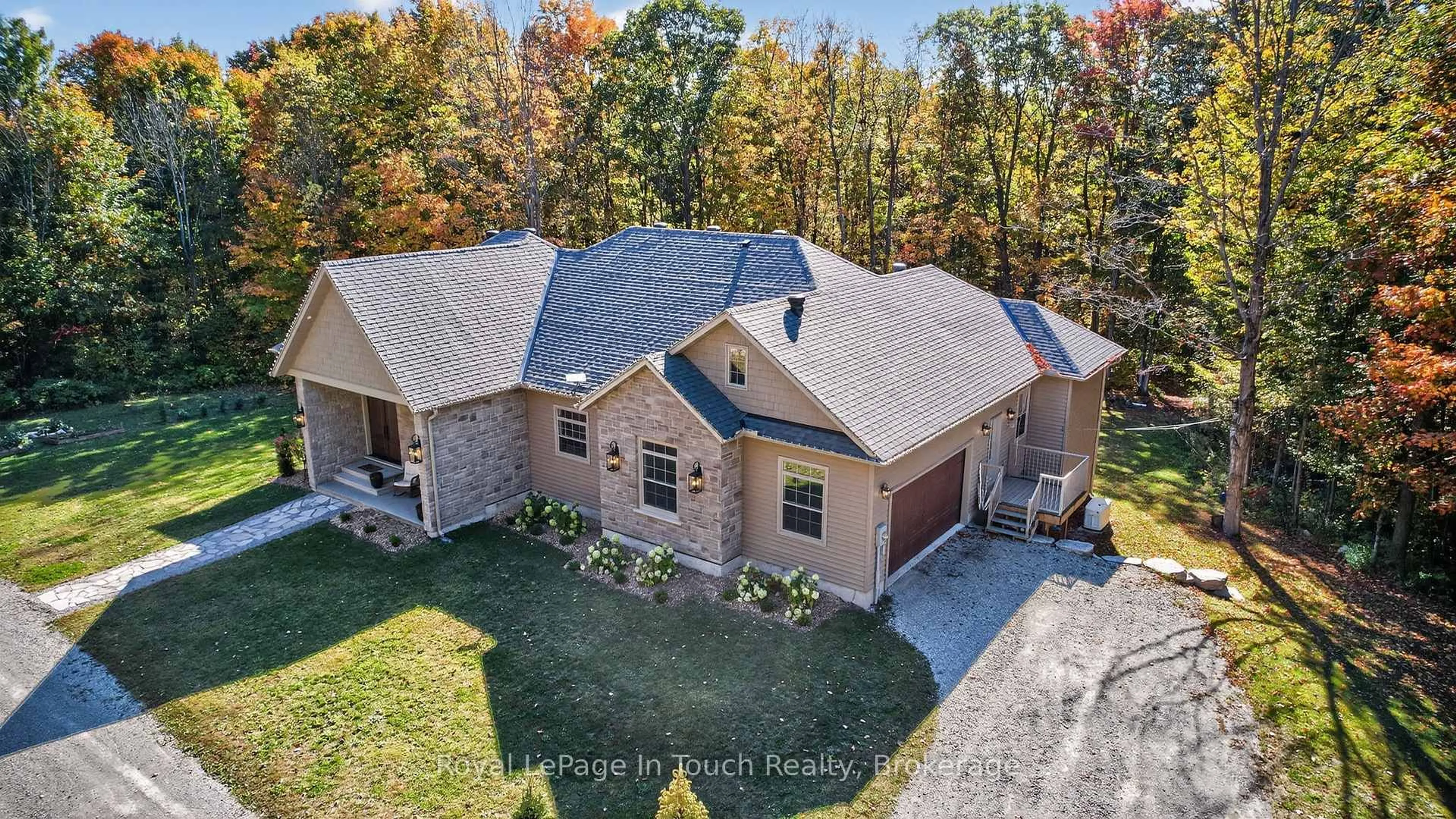 A pic from outside/outdoor area/front of a property/back of a property/a pic from drone, unknown for 62 Tanners Rd, Tay Ontario L0K 2C0