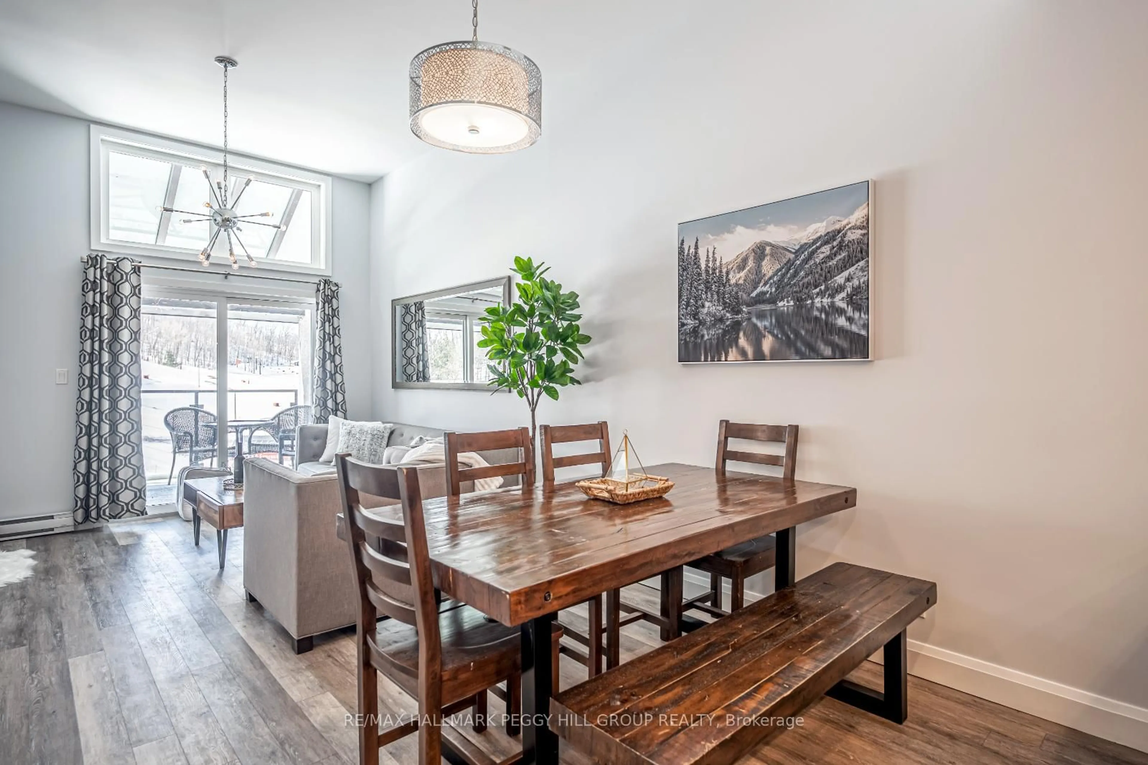 Dining room, wood/laminate floor for 80 Horseshoe Blvd #503, Oro-Medonte Ontario L4M 4Y8