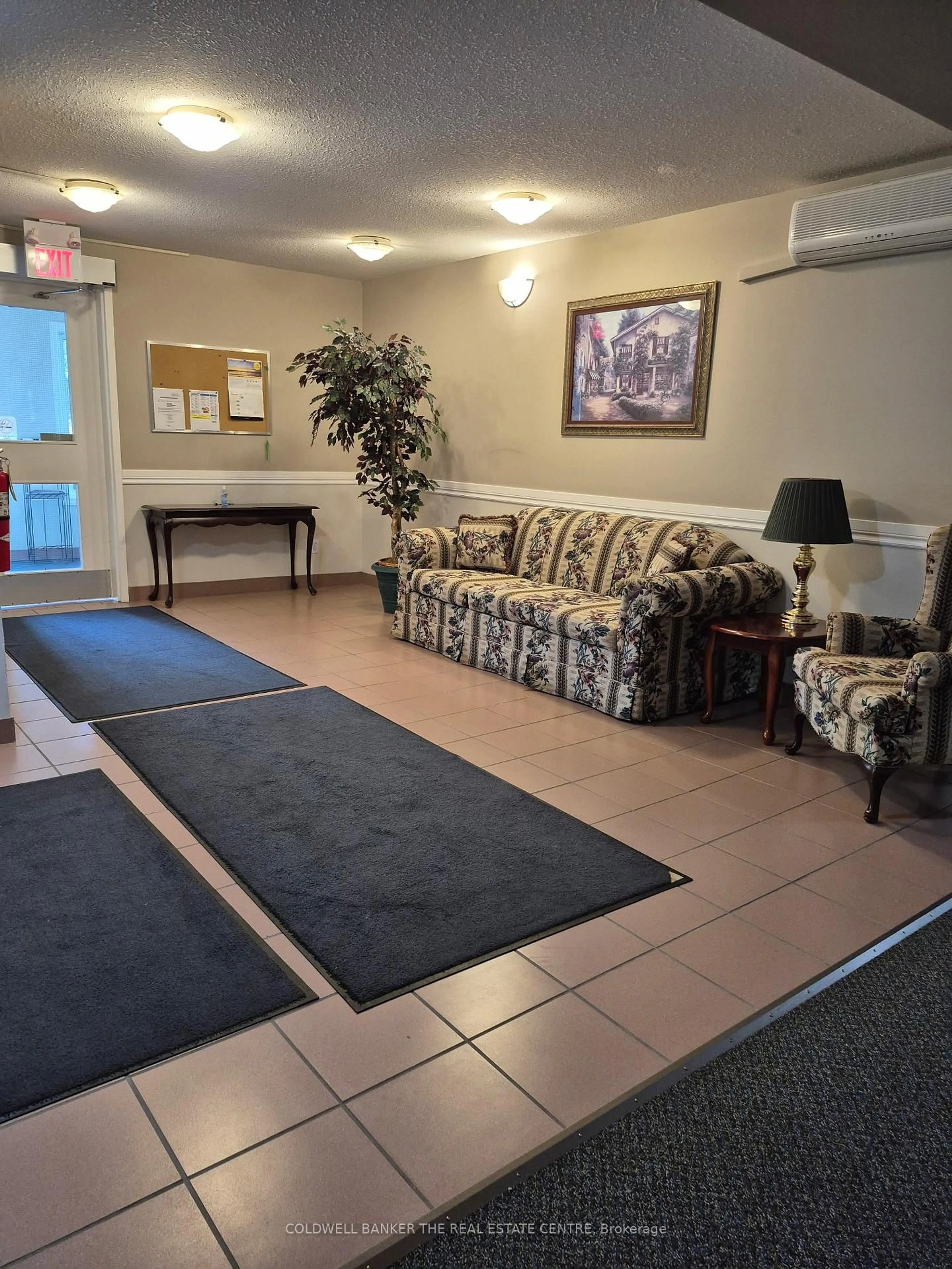 Lobby for 49 Jacobs Terr #212, Barrie Ontario L4N 0W4