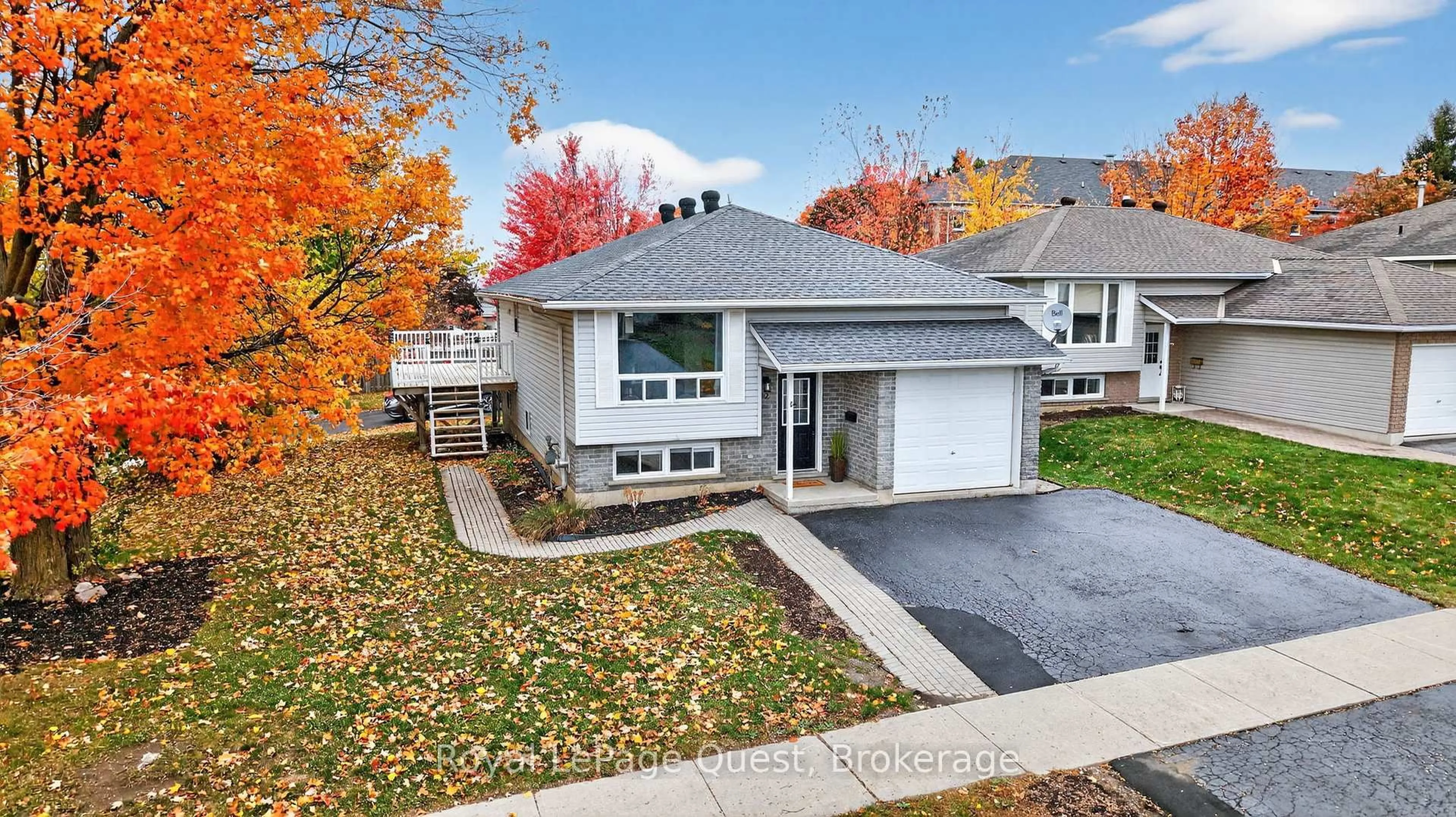 Home with vinyl exterior material, street for 42 Jordon Cres, Orillia Ontario L3V 8A9
