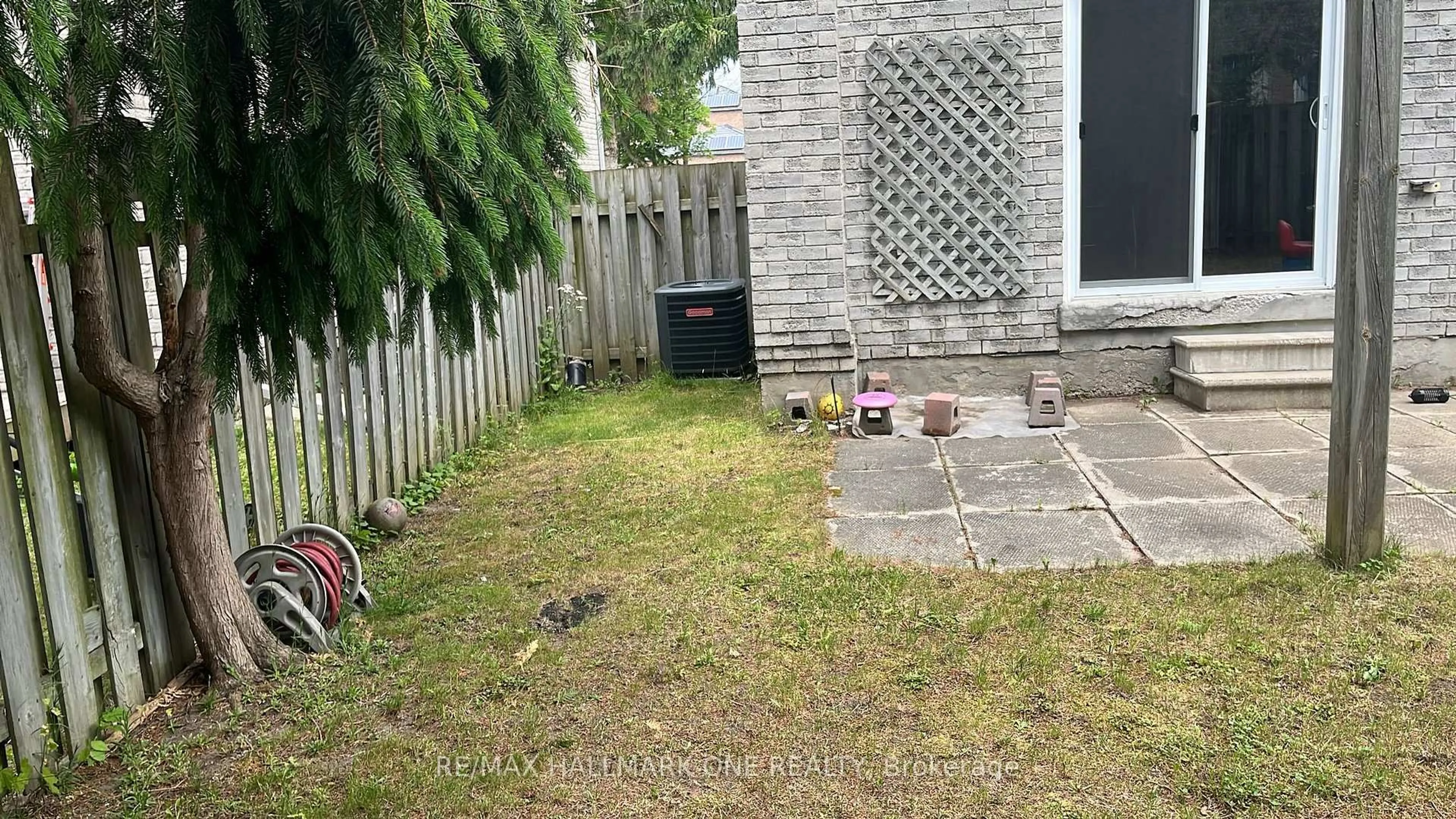 Patio, street for 509 Grove St, Barrie Ontario L4M 5Z4