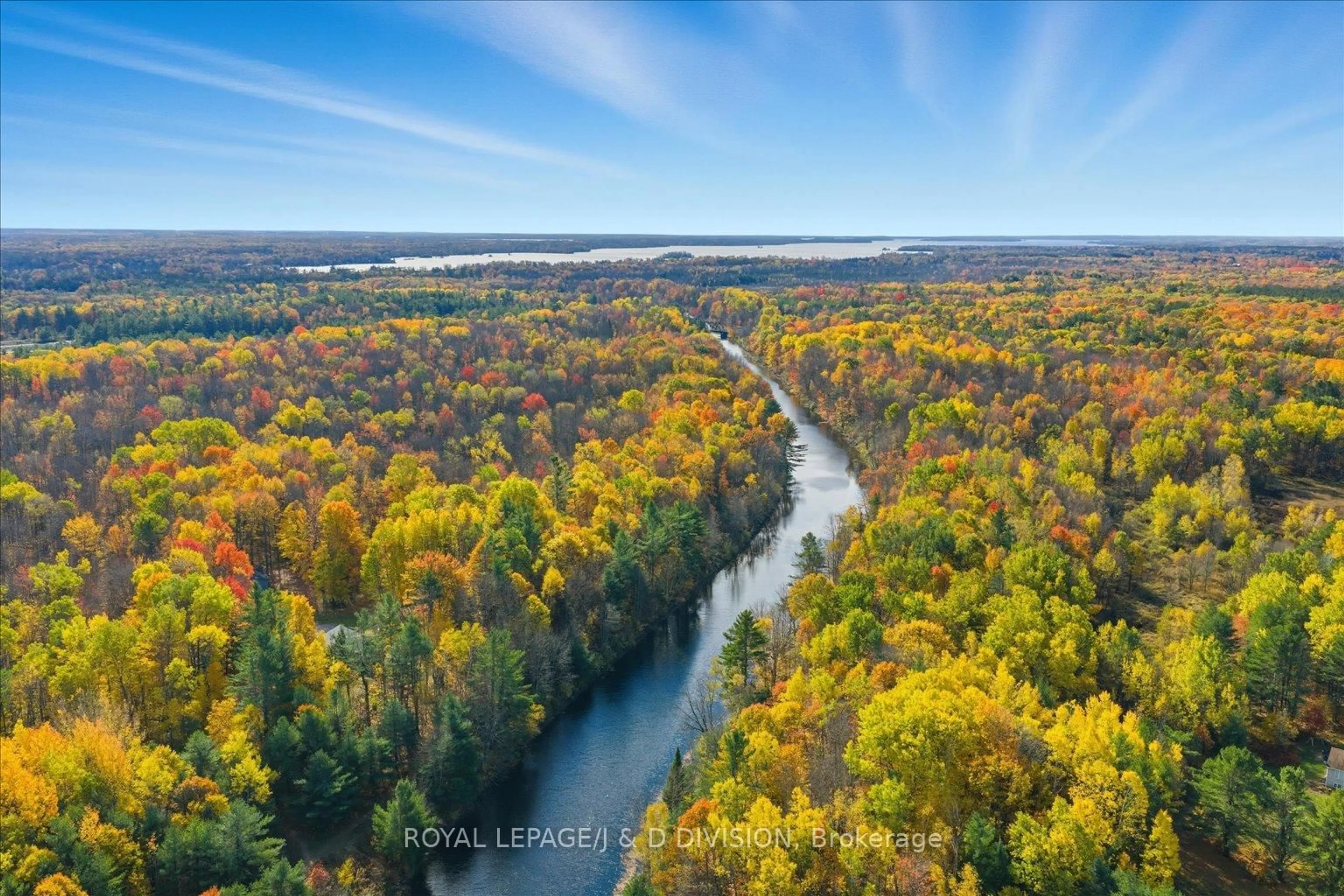 A pic from outside/outdoor area/front of a property/back of a property/a pic from drone, water/lake/river/ocean view for 2925 Pinecone Tr, Severn Ontario L0K 2B0