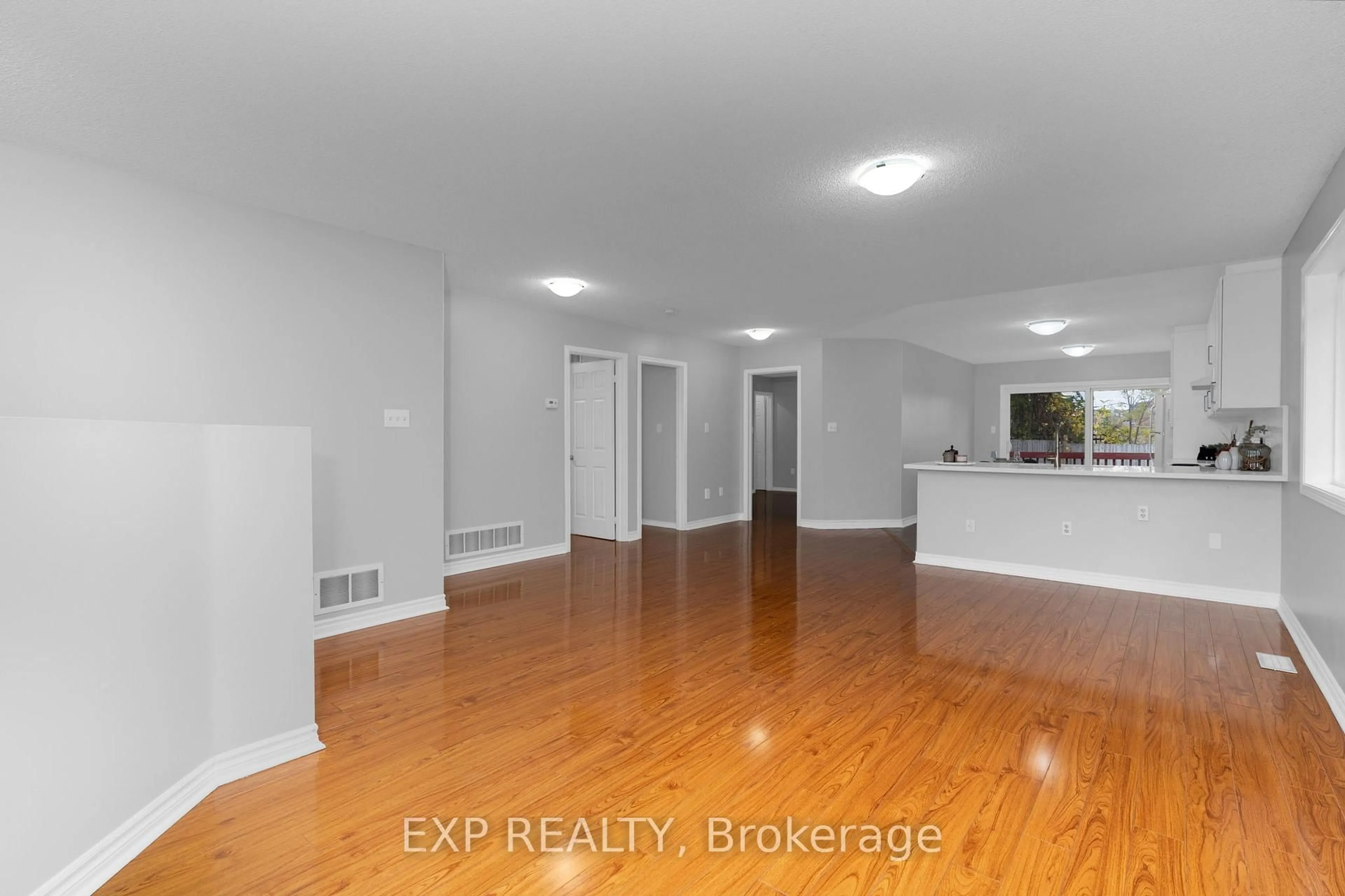 Unknown for 53 Seline Cres, Barrie Ontario L4N 5V6