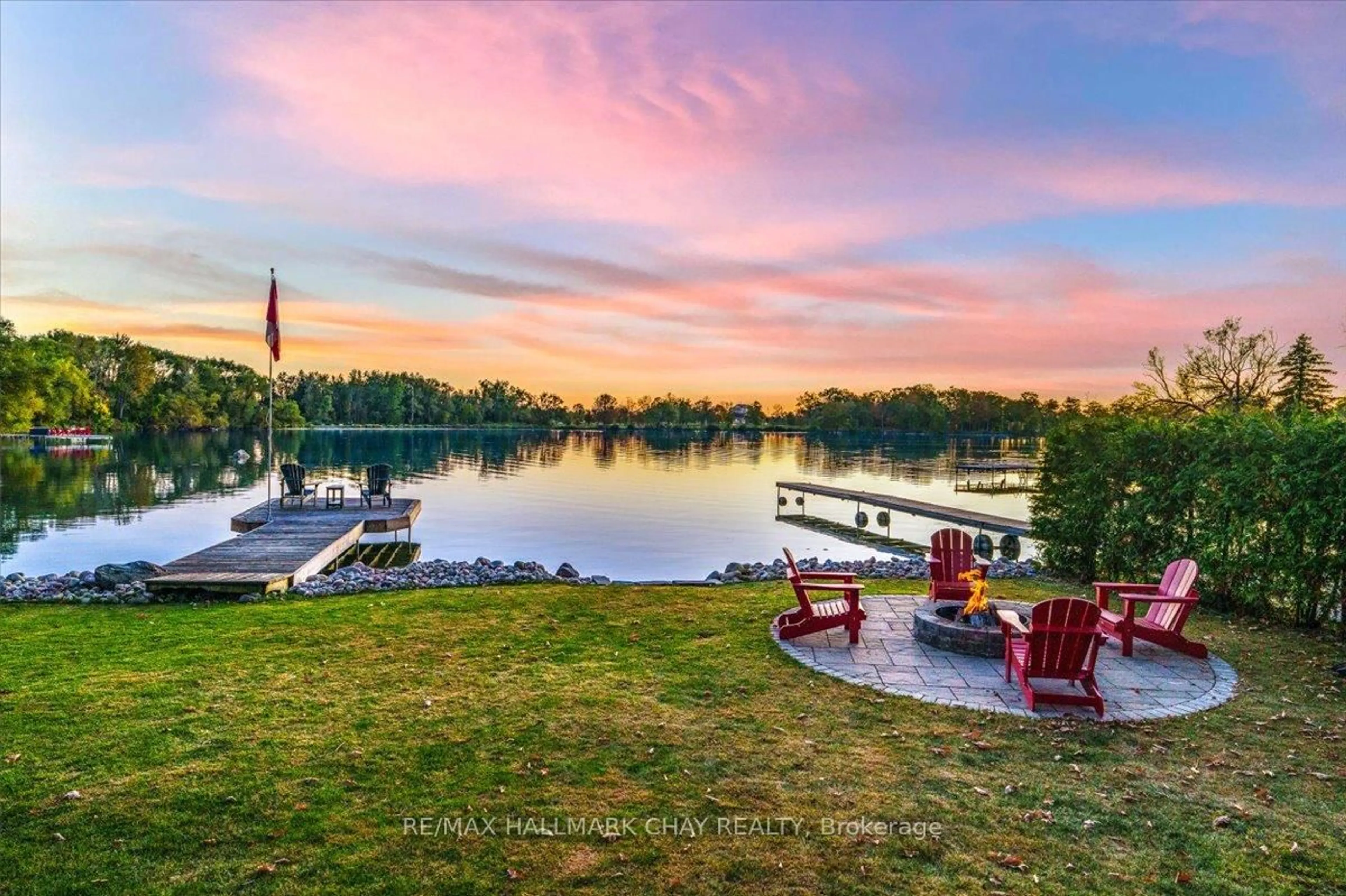 Patio, water/lake/river/ocean view for 668 Broadview Ave, Orillia Ontario L3V 6P2