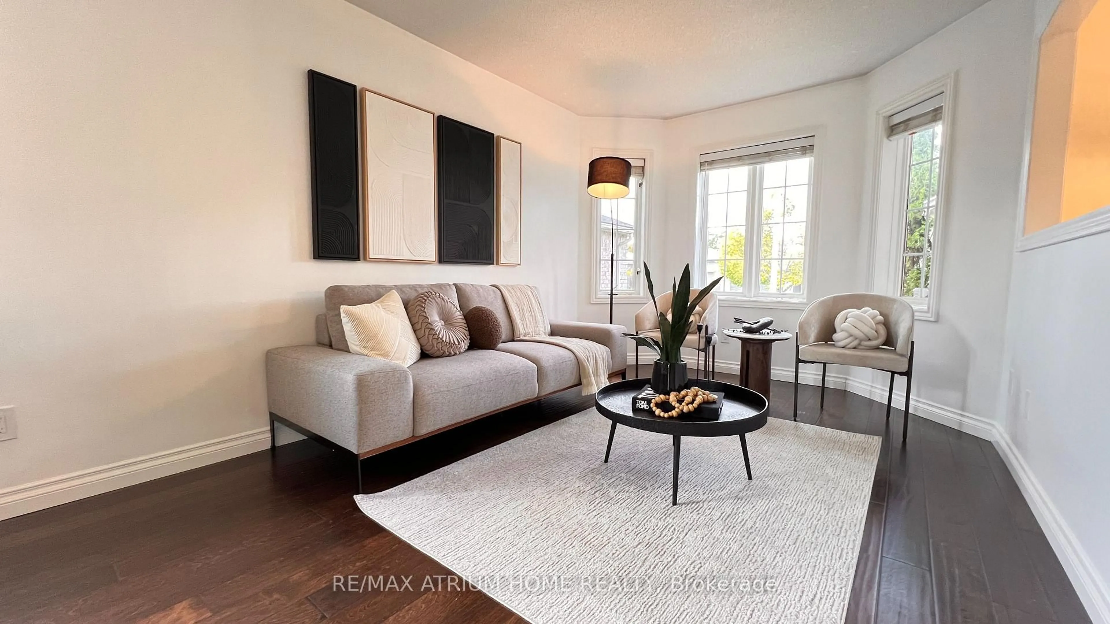 Living room with furniture, unknown for 124 Monique Cres, Barrie Ontario L4M 6Y8