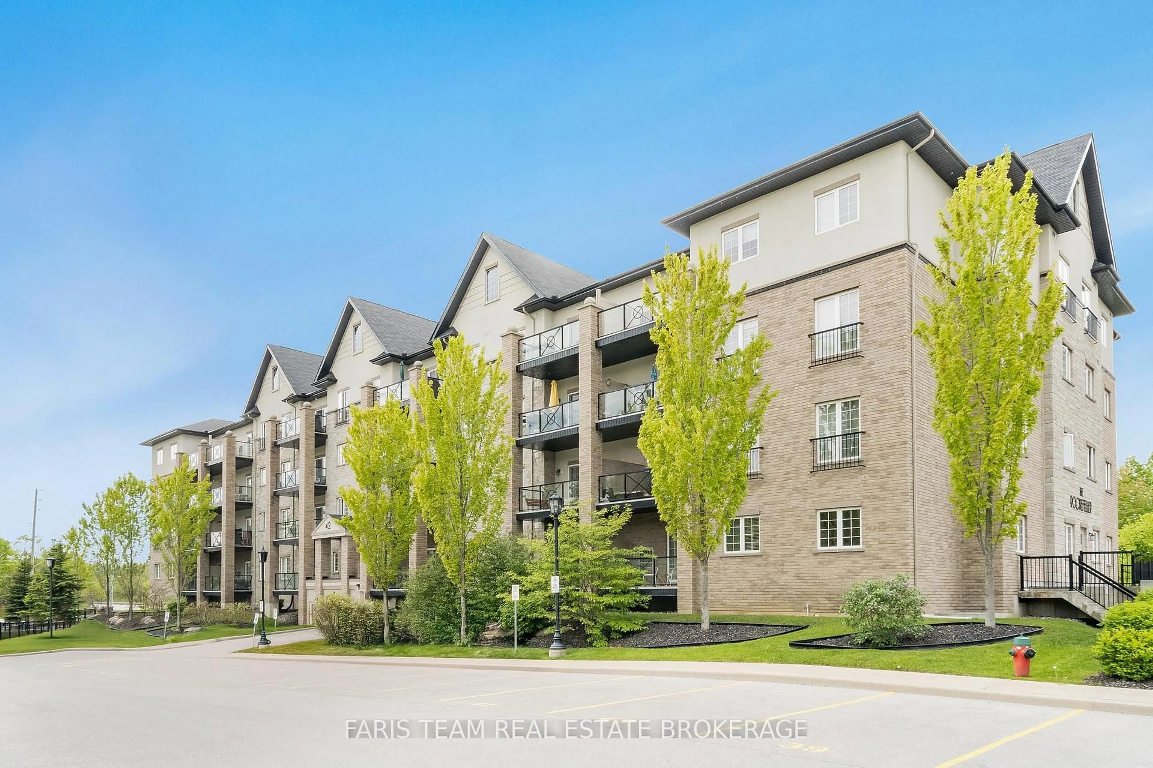 Unknown for 42 Ferndale Dr #402, Barrie Ontario L4N 2M5