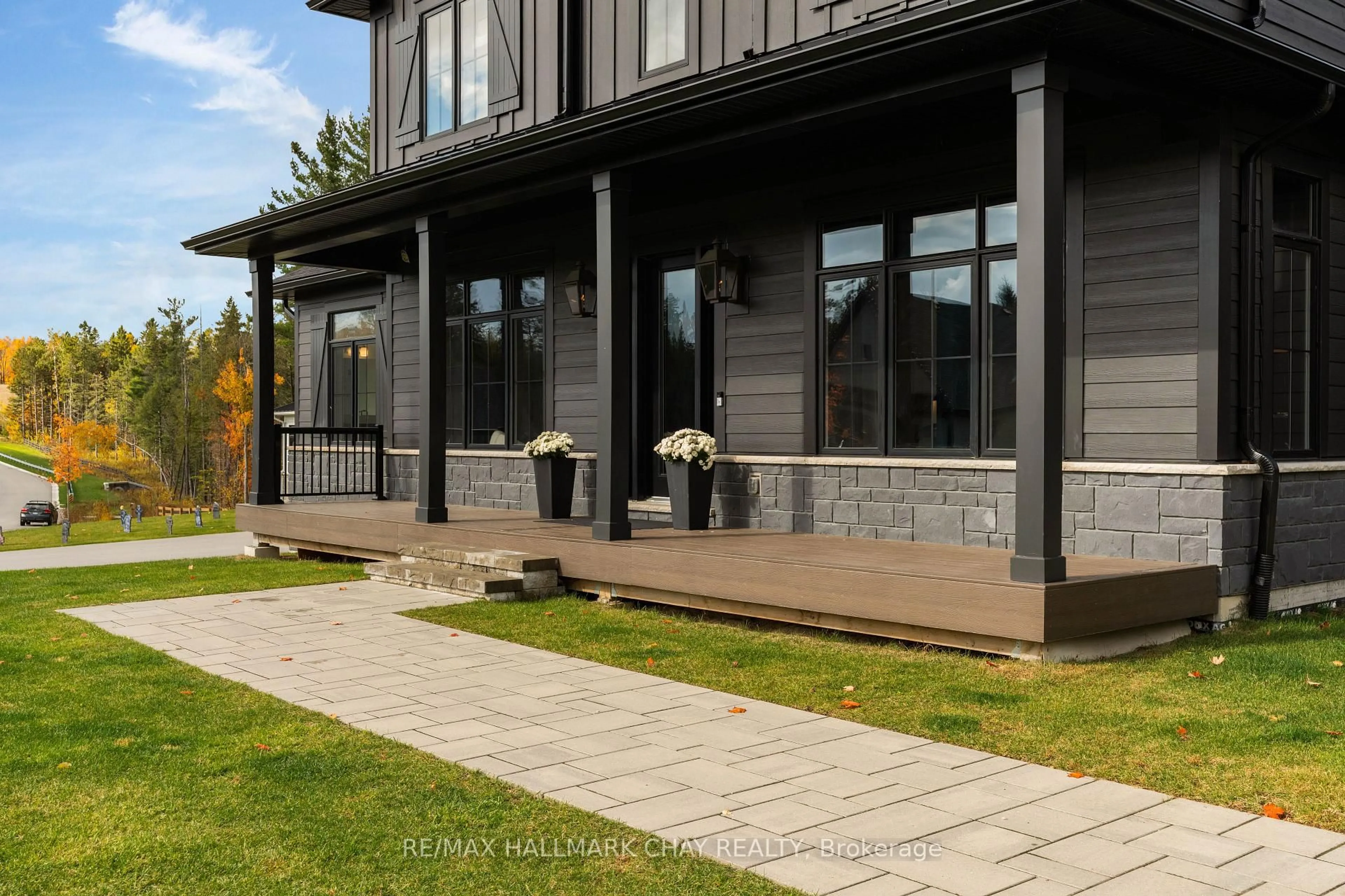 Patio, unknown for 72 Georgian Grande Dr, Oro-Medonte Ontario L0K 1E0