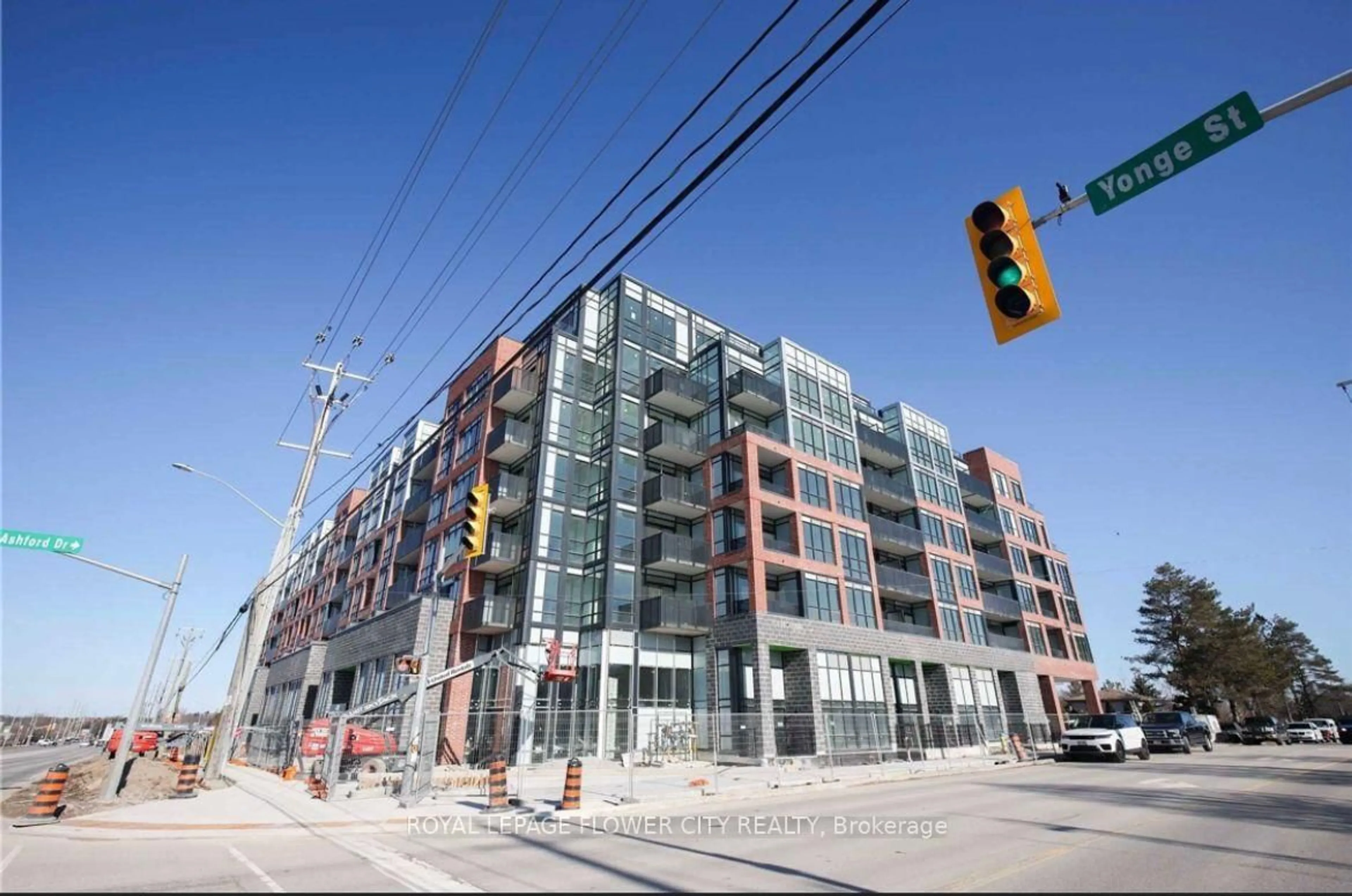 Unknown for 681 Yonge St #524, Barrie Ontario L4N 4E8