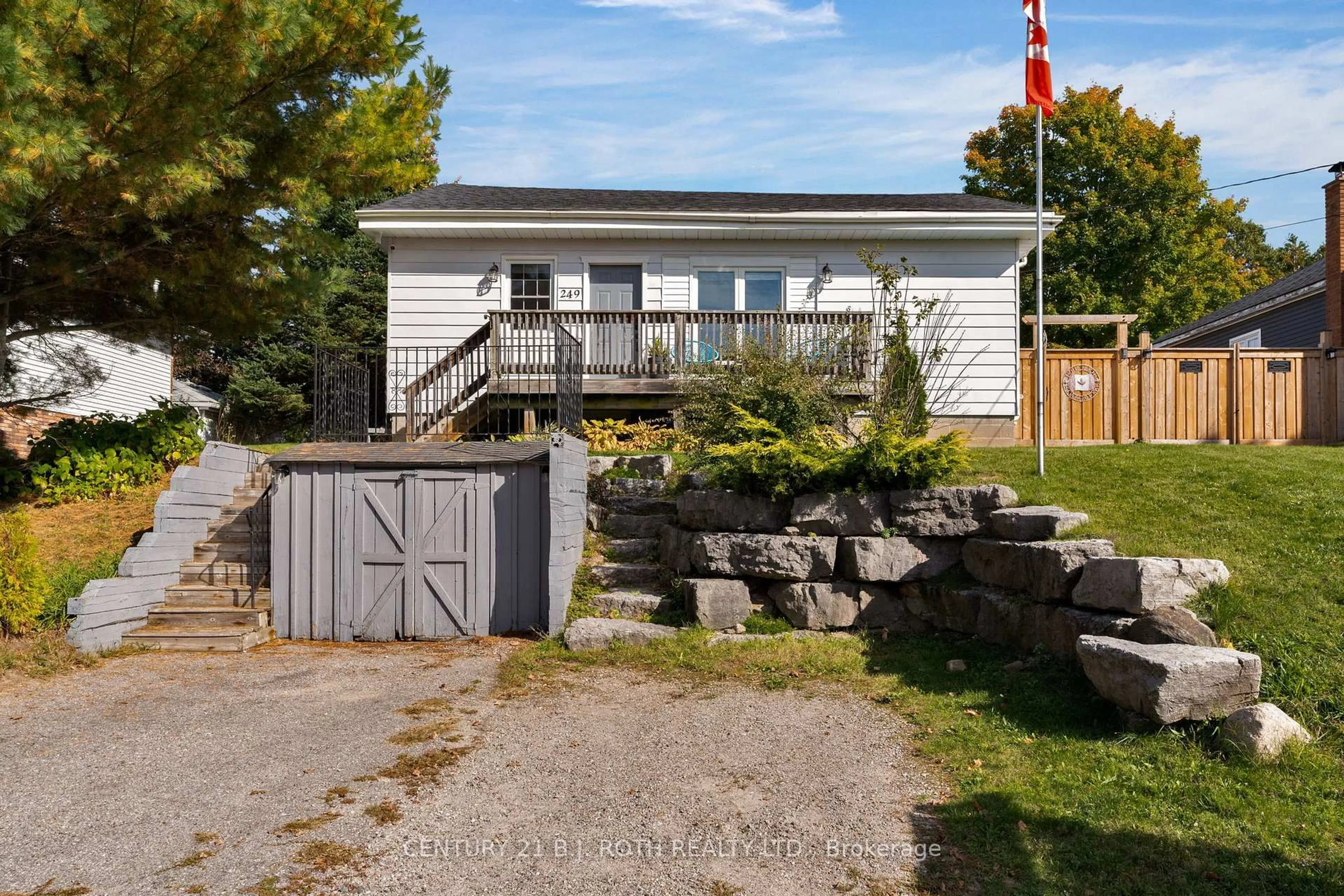 Shed for 249 Church St, Penetanguishene Ontario L9M 1G6