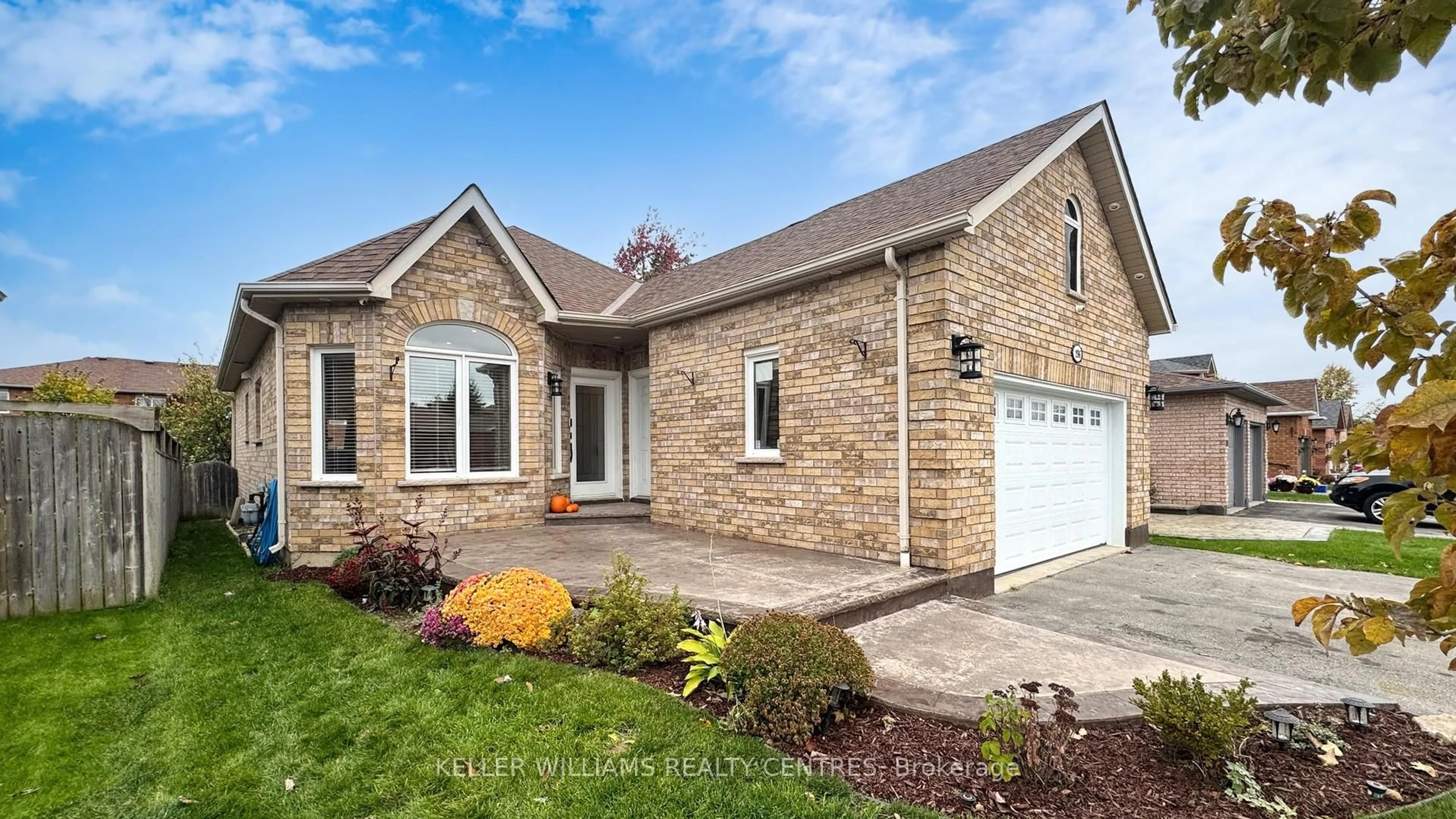 Home with brick exterior material, street for 196 Marsellus Dr, Barrie Ontario L4N 9Z5