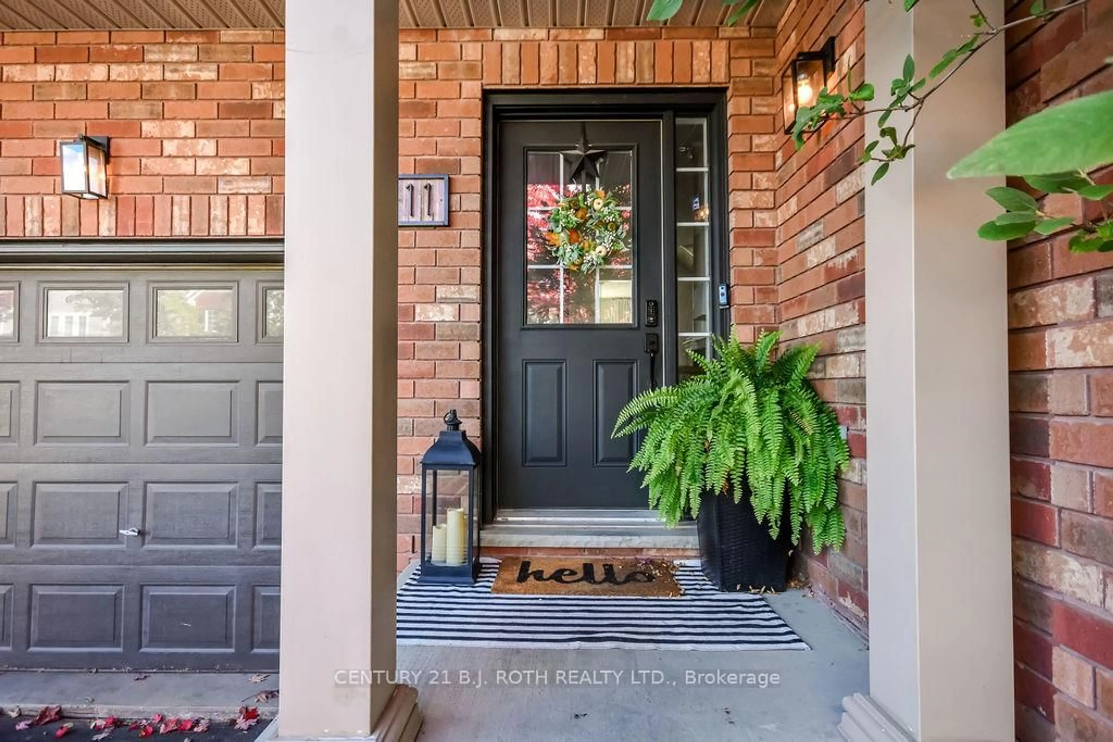 Home with brick exterior material, street for 11 Blackbird Lane, Barrie Ontario L4N 0Z1