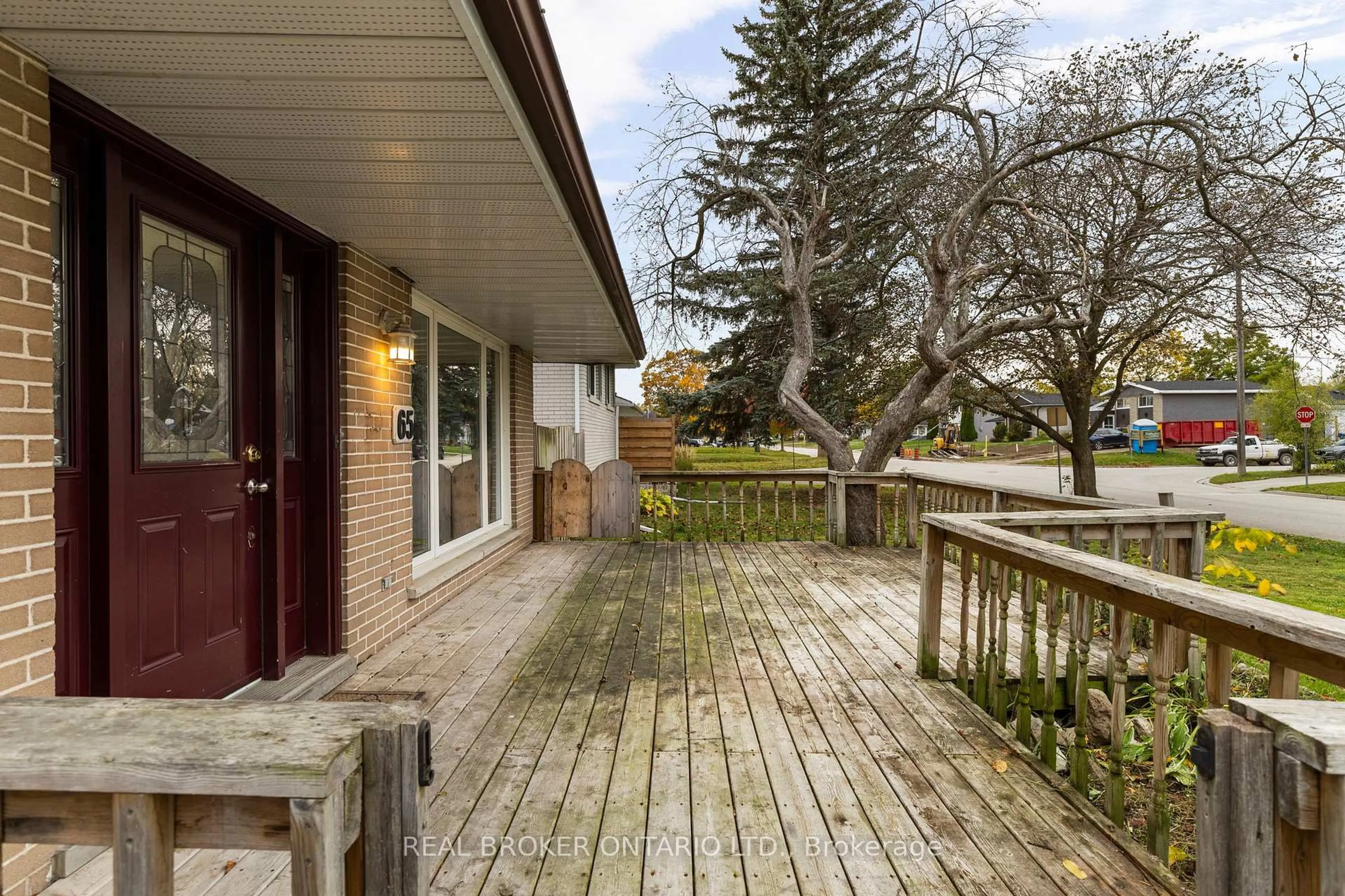 Patio, street for 65 Ottaway Ave, Barrie Ontario L4M 2X1